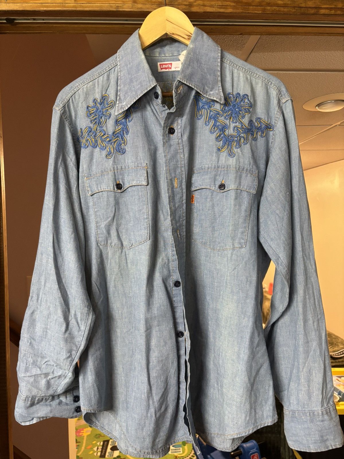 Levi's Levi’s Vintage Button Down with Floral Pattern Size US L / EU 52-54 / 3 - 1 Thumbnail