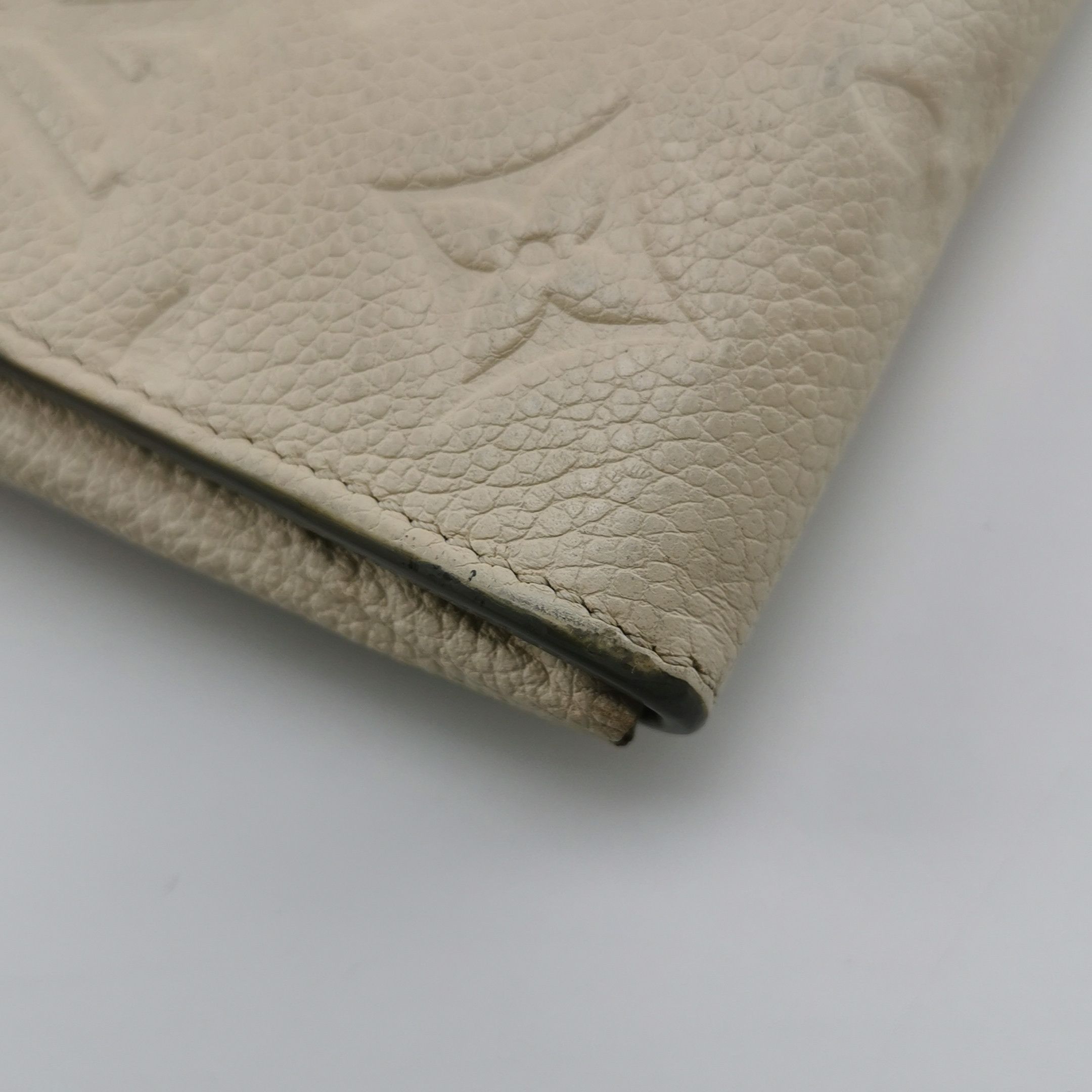 Louis Vuitton Louis Vuitton (LV) Curieuse Wallet Cowhide Solid Color Old Size ONE SIZE - 8 Thumbnail