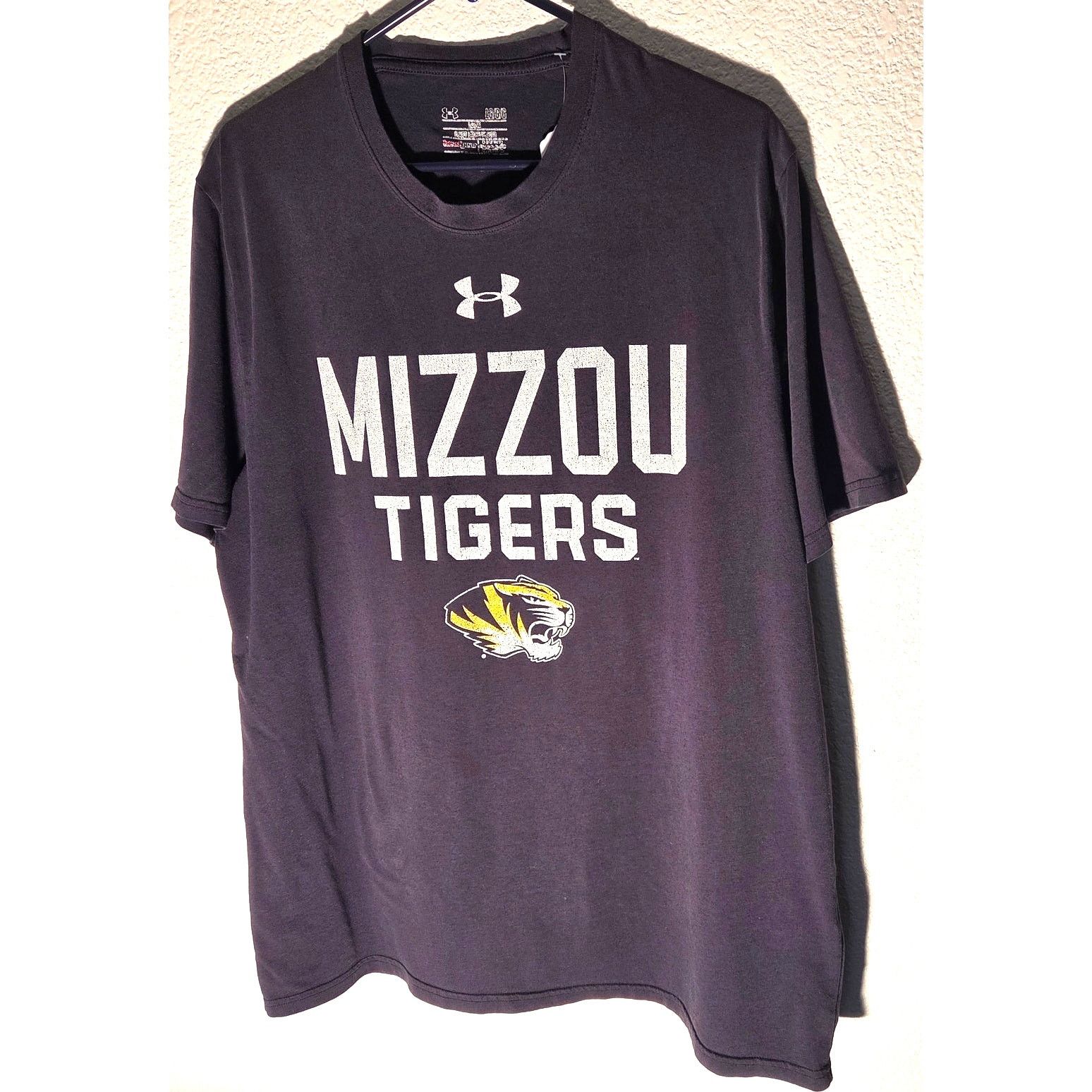 Under Armour Mizzou Tigers Under Armour T-Shirt Loose - Large - Navy Blue Size US L / EU 52-54 / 3 - 3 Thumbnail