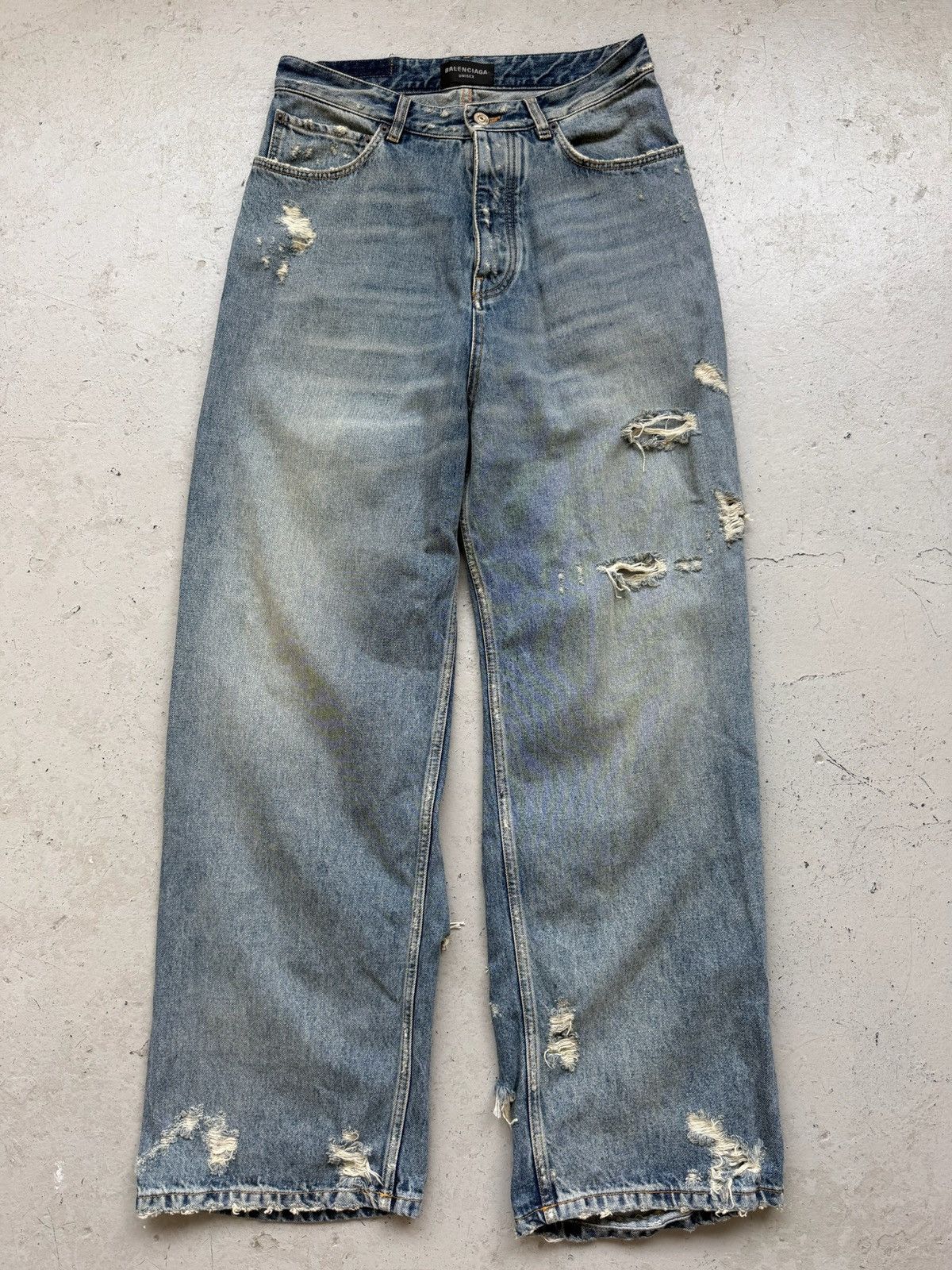 Balenciaga Balenciaga Super Destroyed Baggy Denim Size US 31 - 1 Thumbnail