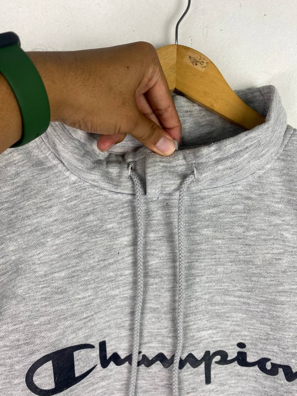 Champion vintage champion sweatshirt very nice design Size US L / EU 52-54 / 3 - 2 Thumbnail