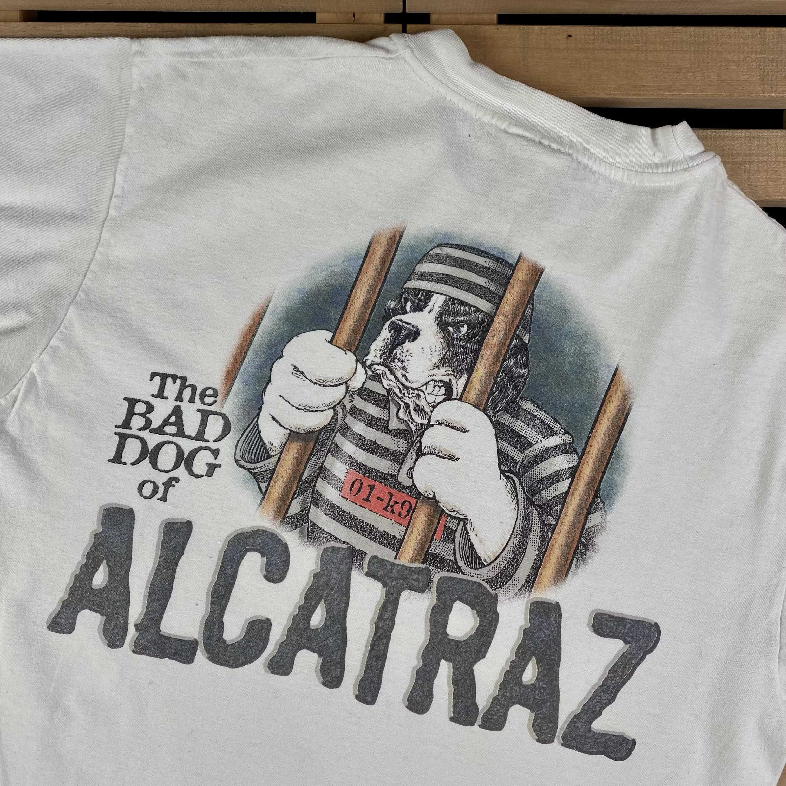 Vintage Mens Vintage T Shirt Big Dogs Alcatraz Size M Size US M / EU 48-50 / 2 - 8 Thumbnail