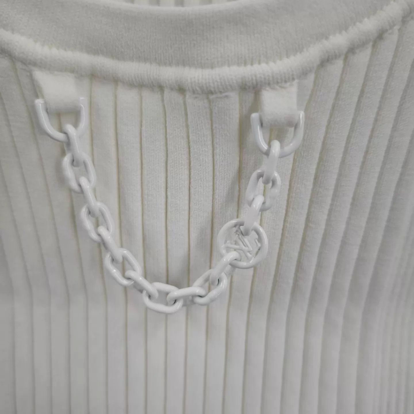 Louis Vuitton Louis Vuitton women's white knit vest S Size S / US 4 / IT 40 - 3 Thumbnail