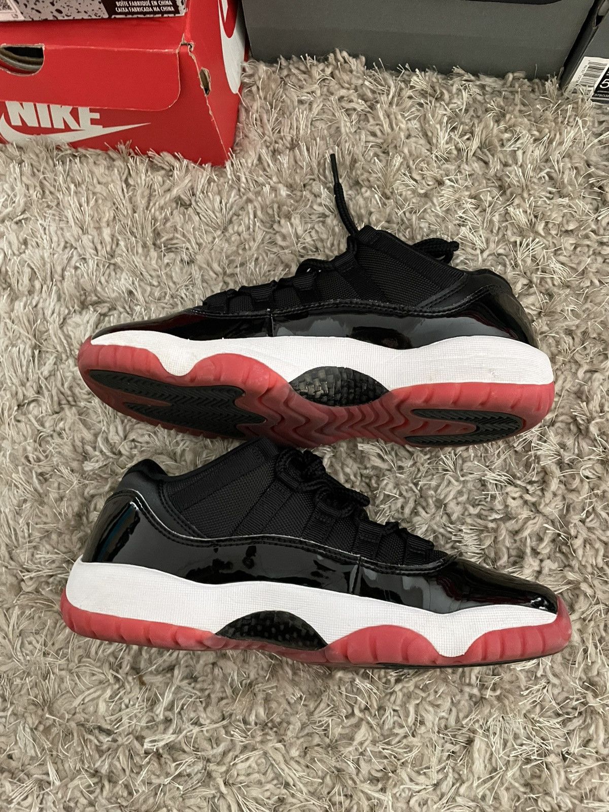 Jordan Brand Jordan 11 Bred Low Size US 7 / EU 40 - 3 Thumbnail