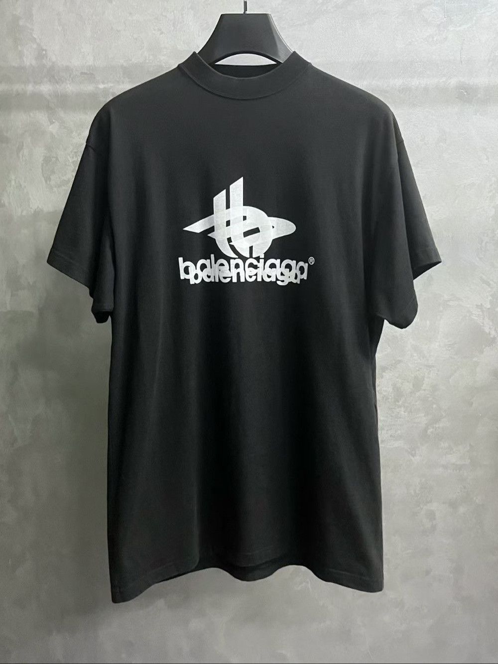 Balenciaga Balenciaga Logo Print T-Shirt Size S Size US S / EU 44-46 / 1 - 1 Thumbnail