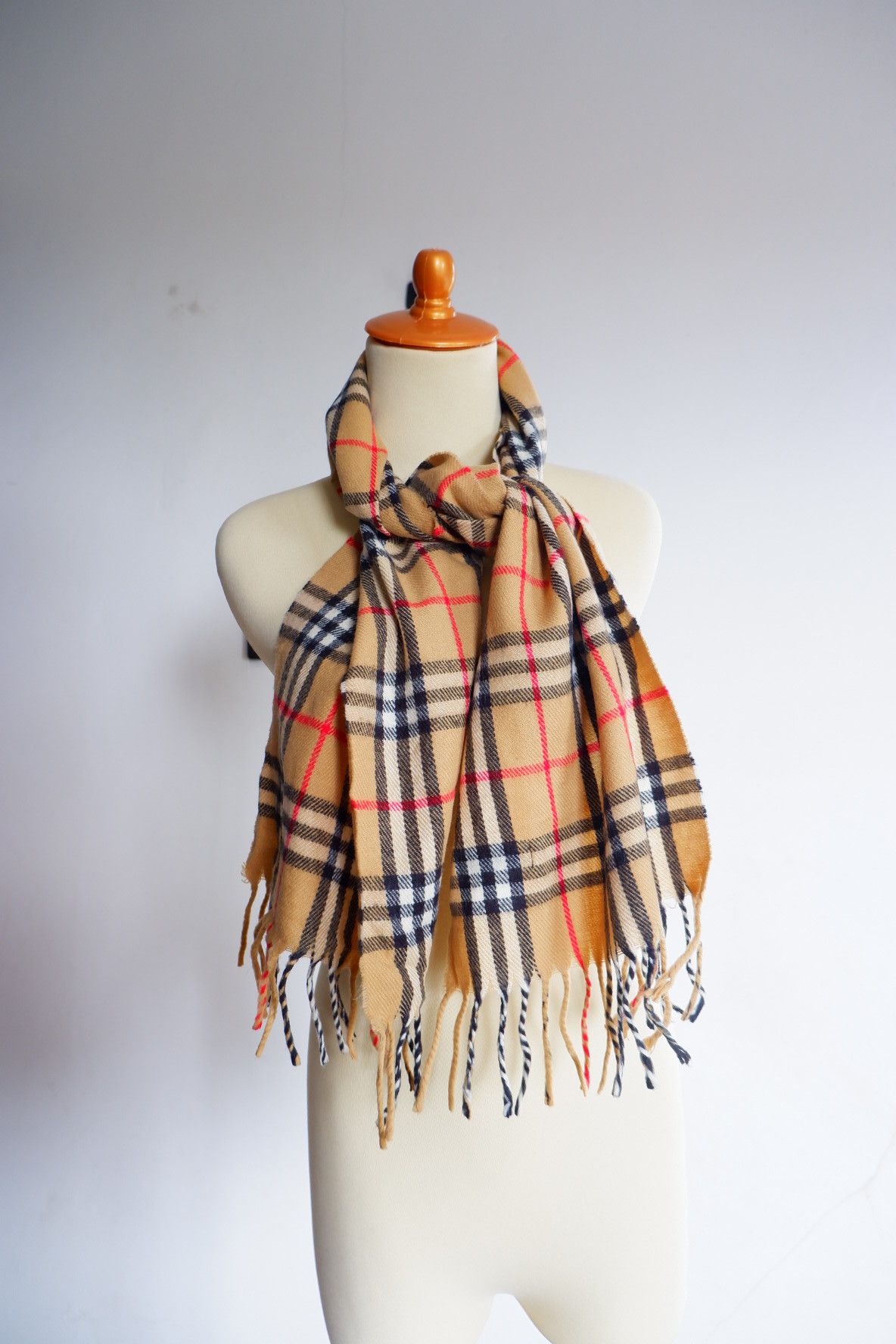 Burberry Burberry 100%Cashmere Scarfs Size ONE SIZE - 4 Thumbnail