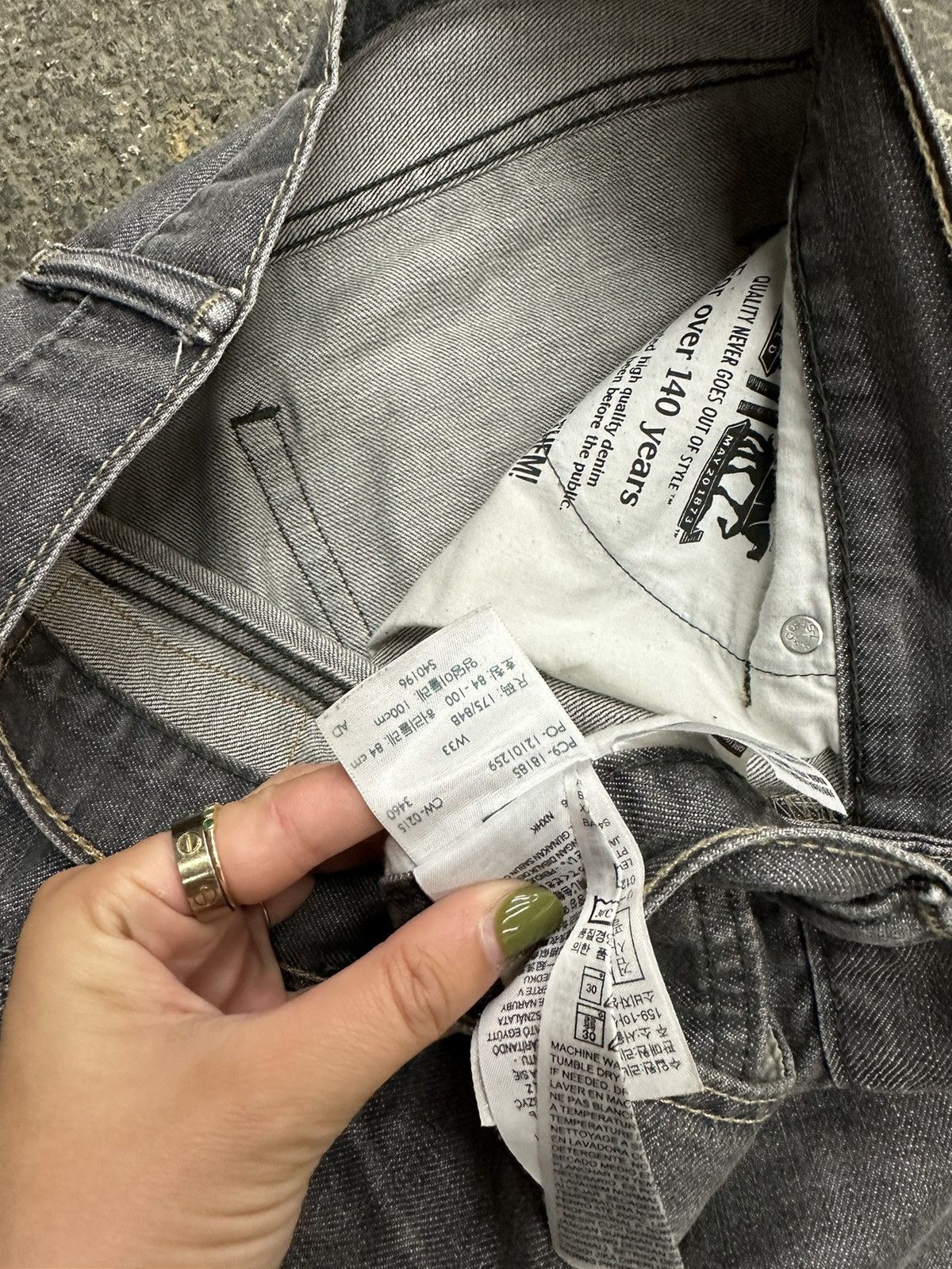Levi's × Vintage Levi’s baggy grey shorts Size US 34 / EU 50 - 6 Thumbnail