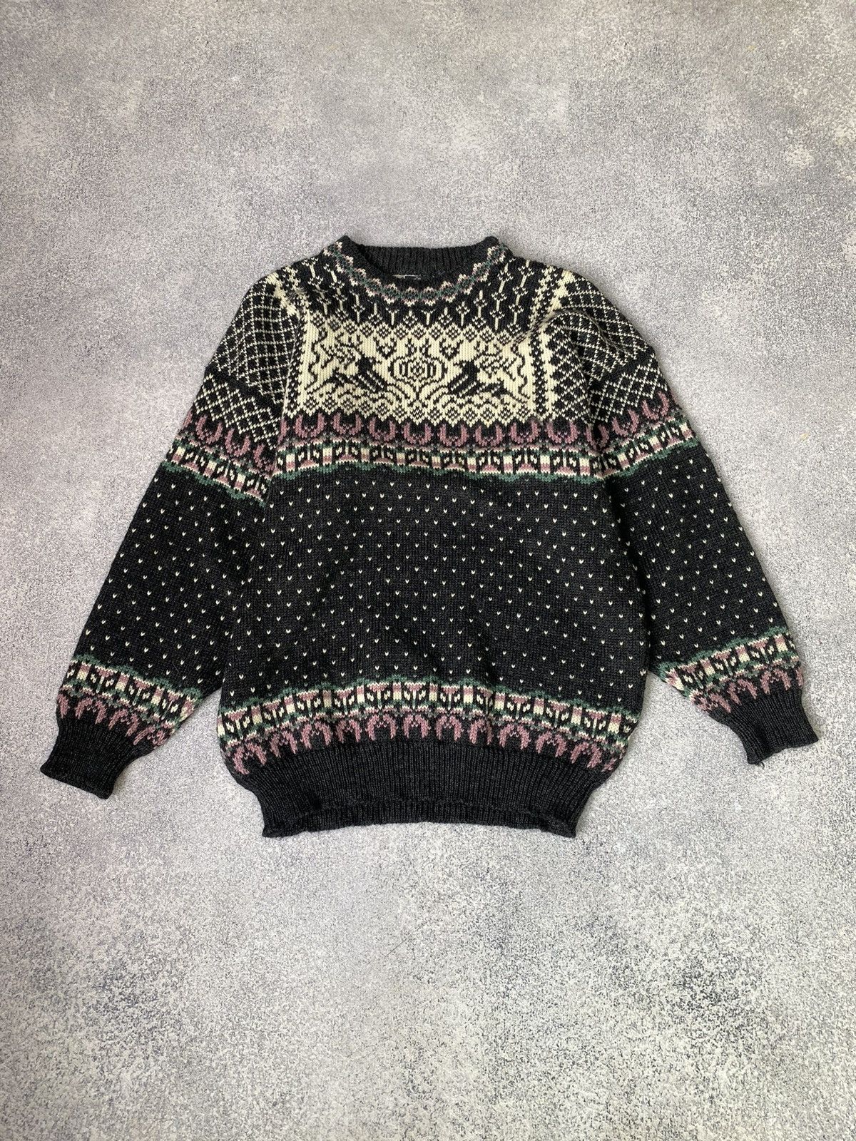 Dale Of Norway × Vintage Vintage DALE OF NORWAY Deer Fair Isle Wool Knit Ski Sweater Size US L / EU 52-54 / 3 - 2 Thumbnail