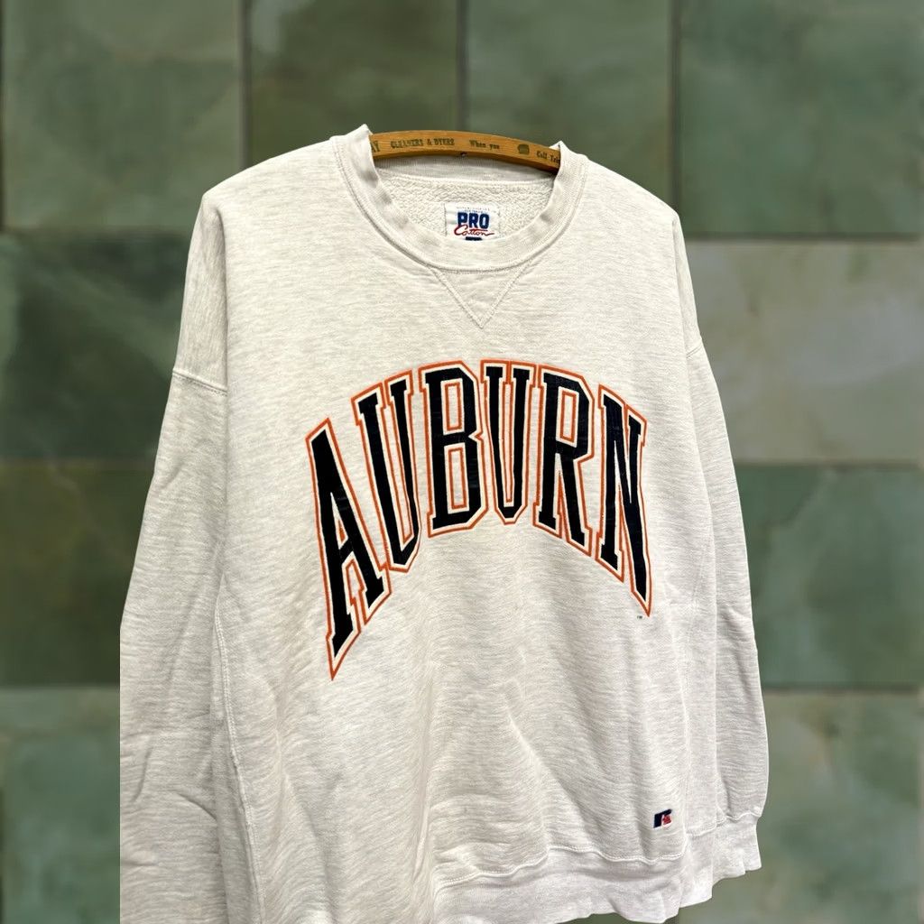 Russell Athletic VINTAGE Russell Athletic Sweatshirt Pro Cotton Auburn Tigers 90s XL Gray Mens Pullover Size US XL / EU 56 / 4 - 1 Thumbnail