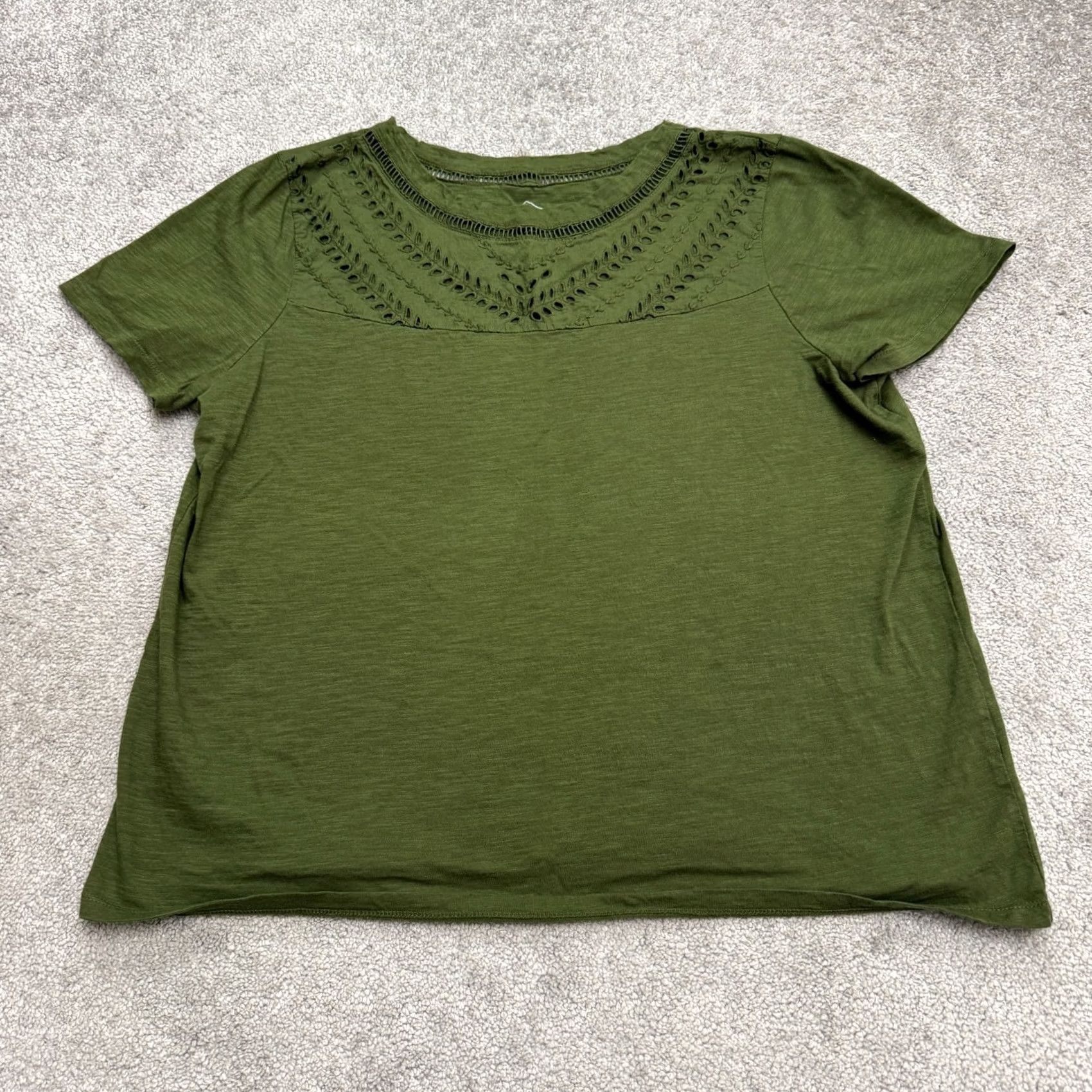 Vintage St. John's Bay Eyelet Embroidered T-Shirt Womens 2XL Olive Green Cotton Casual Shirt Adults Womens Green Embroidered Casual Sleeve Short Sleeve Size XXL / US 16-18 / IT 52-54 - 2 Thumbnail