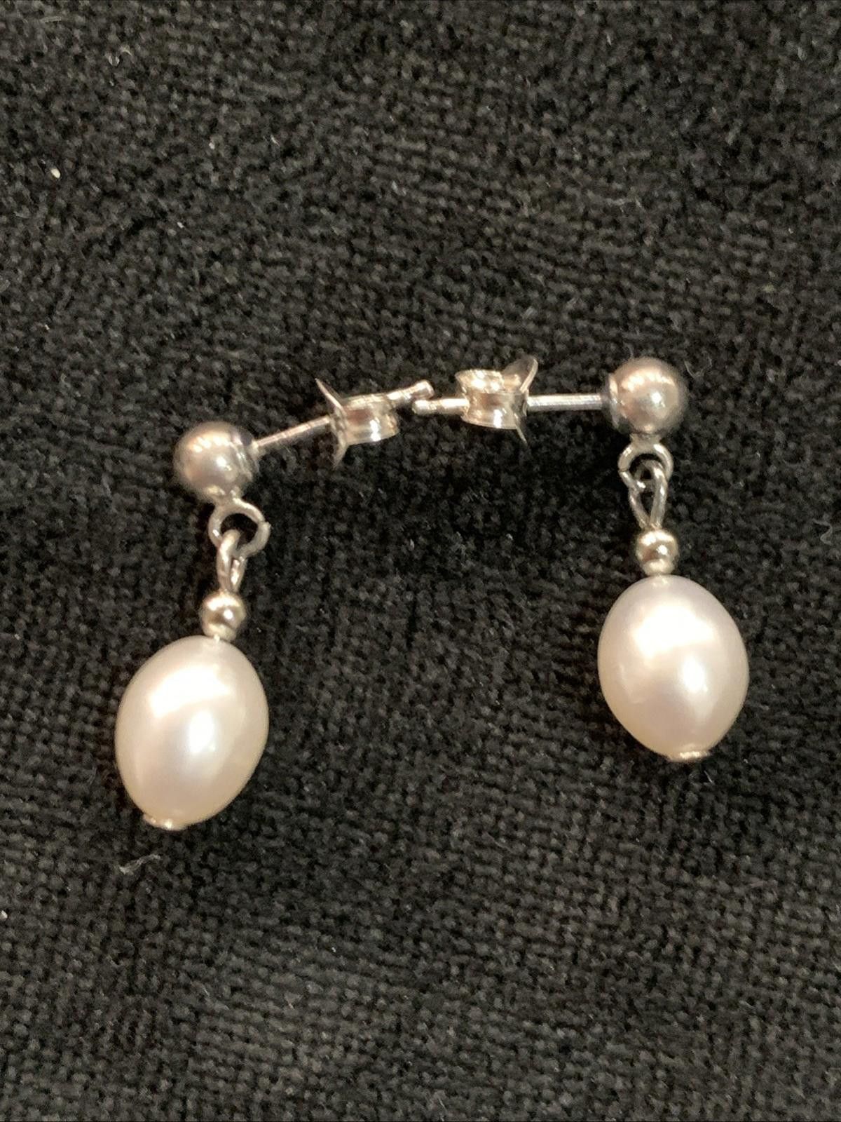 Sterling Silver Vintage Gorgeous Genuine Pearl and Sterling 925 Drop Earring Size ONE SIZE - 7 Thumbnail