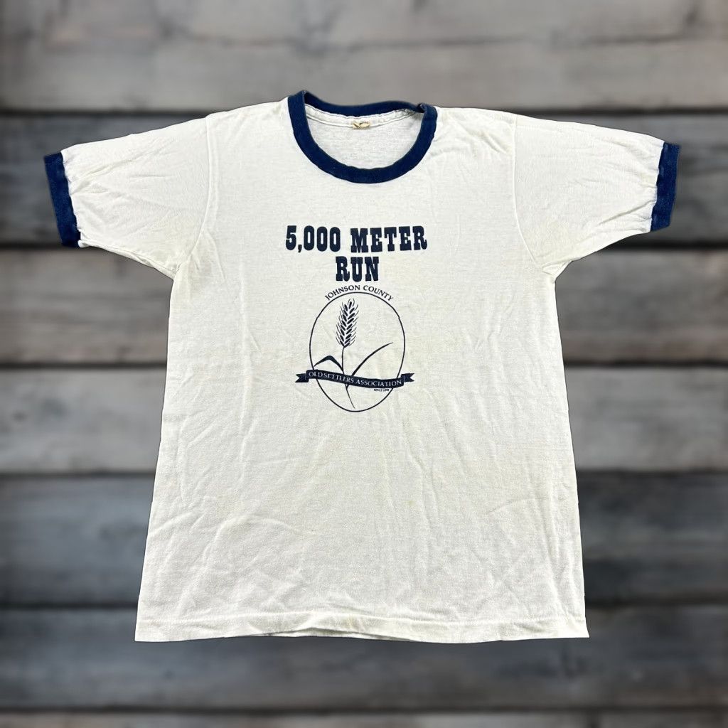 Vintage VINTAGE Screen Stars Johnson County Shirt Mens L White 5000 Meter Run Farm Wheat Ringer 80s 90s T-Shirt Size US L / EU 52-54 / 3 - 1 Thumbnail