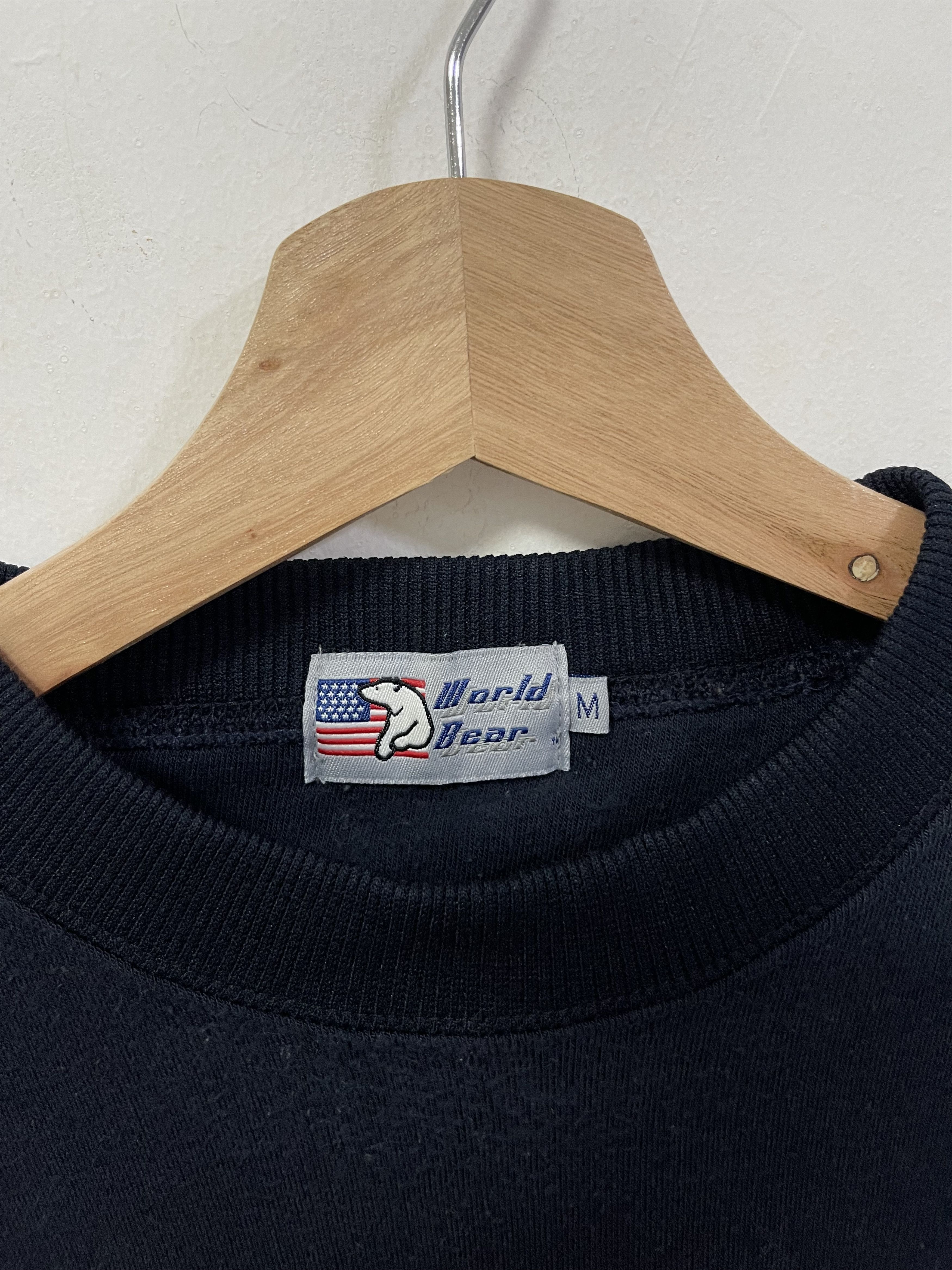 Japanese Brand Vintage World Bear Flag Mini Logo Embroidery Seeatshirt Size US S / EU 44-46 / 1 - 9 Thumbnail