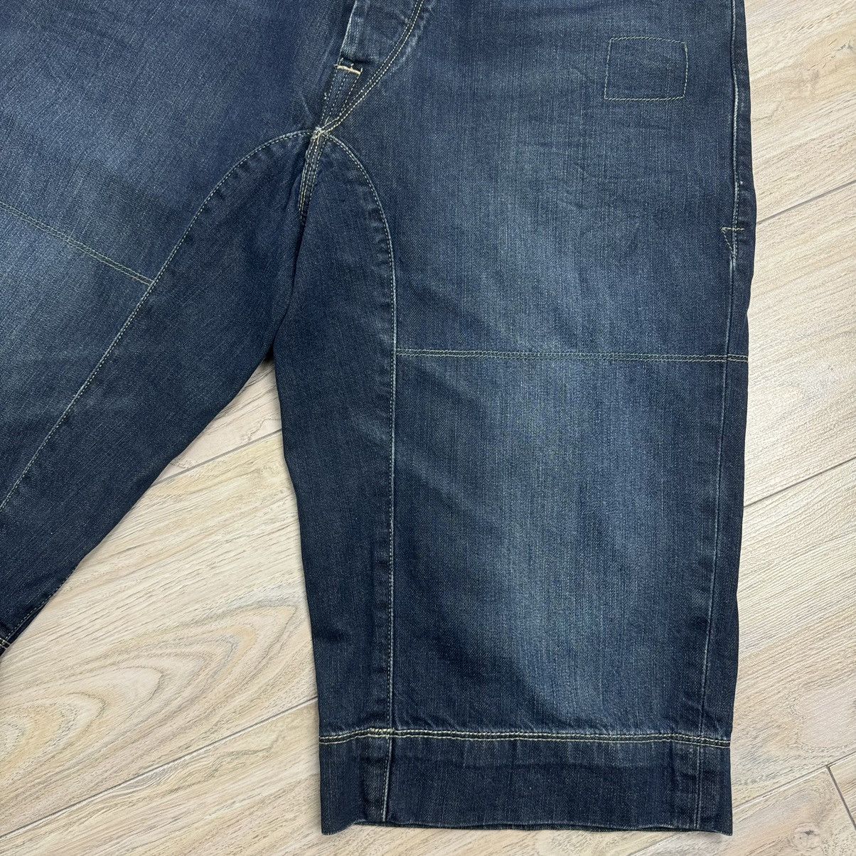 Levi's Rare Levi’s Y2K 3D Cinch Back Avant Garde Denim 3/4 Shorts Size US 30 / EU 46 - 6 Thumbnail