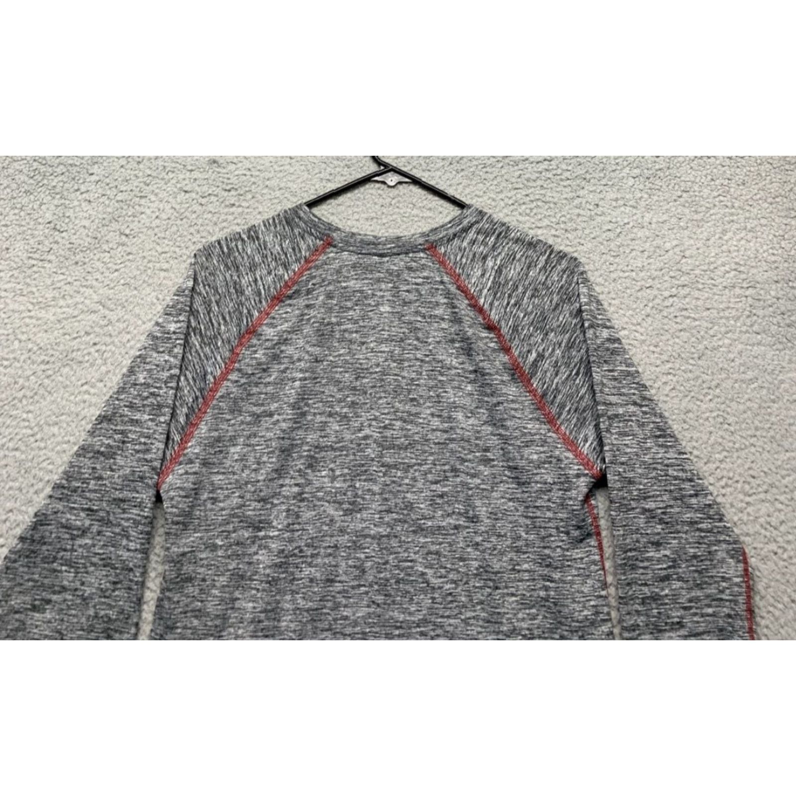 Vintage Russell T-Shirt Men’s Medium Long Sleeve Crew Neck Heather Gray & Red Dri-Power 360 Athletic Shirt Size US M / EU 48-50 / 2 - 5 Thumbnail