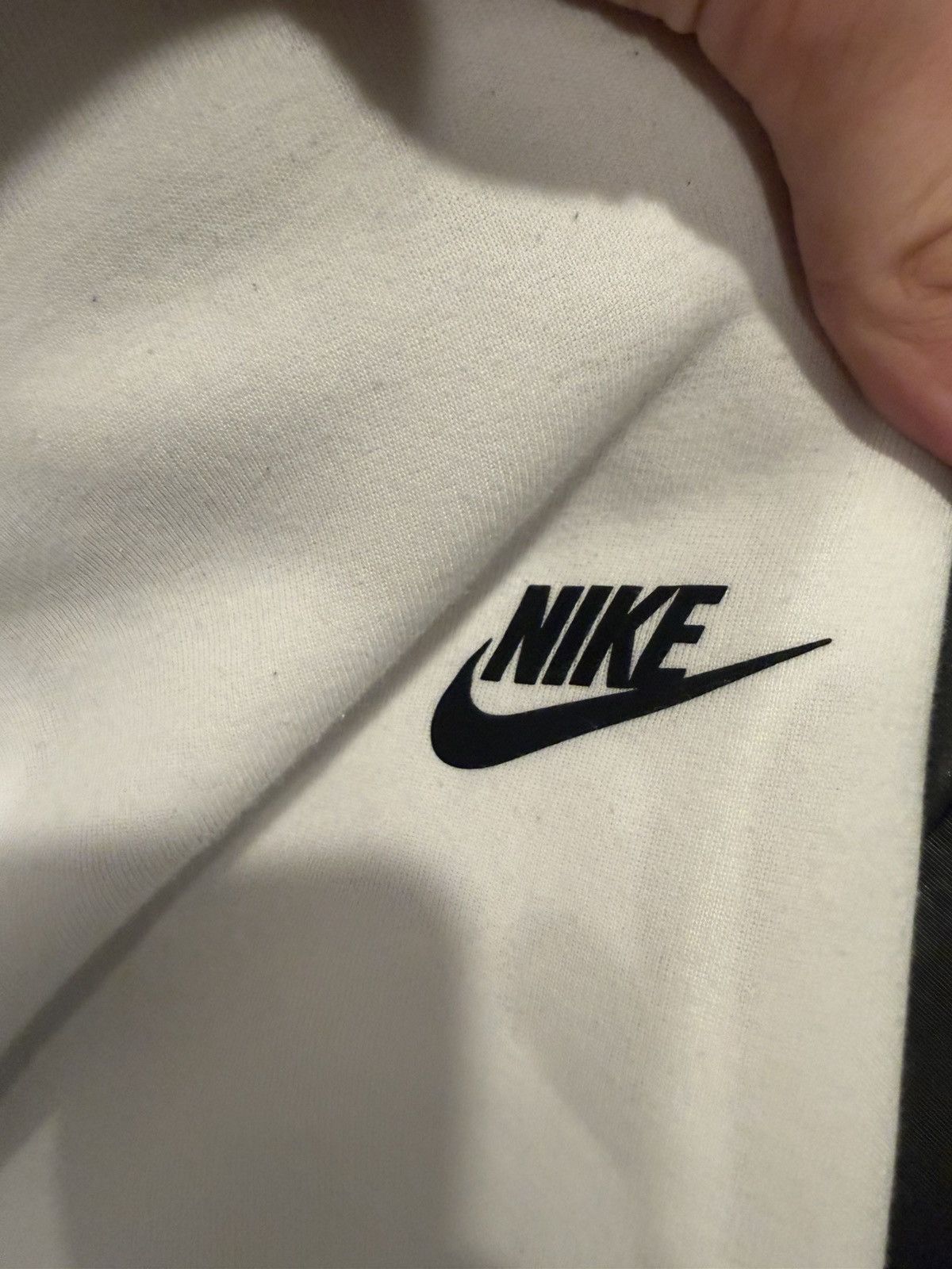 Nike Nike tech pants cream Size US M / EU 48-50 / 2 - 5 Thumbnail