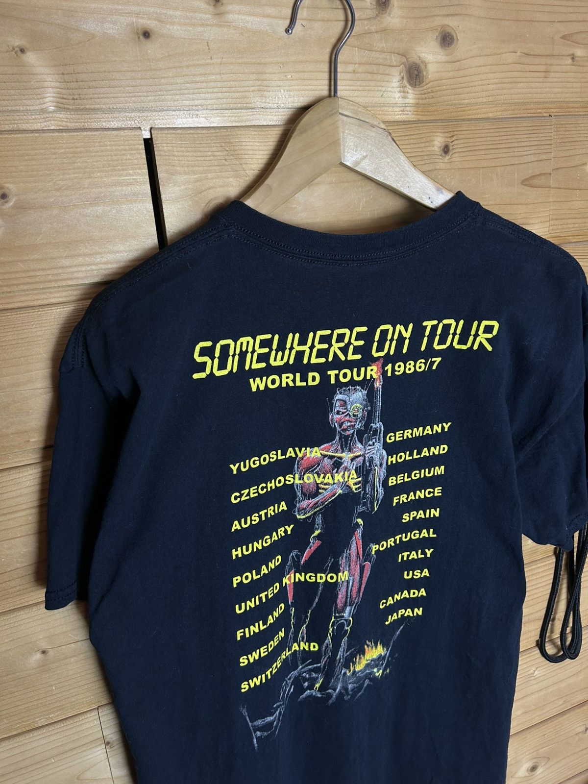 Vintage Vintage 2002 Iron Maiden somewhere in time tour t shirt Size US L / EU 52-54 / 3 - 8 Thumbnail