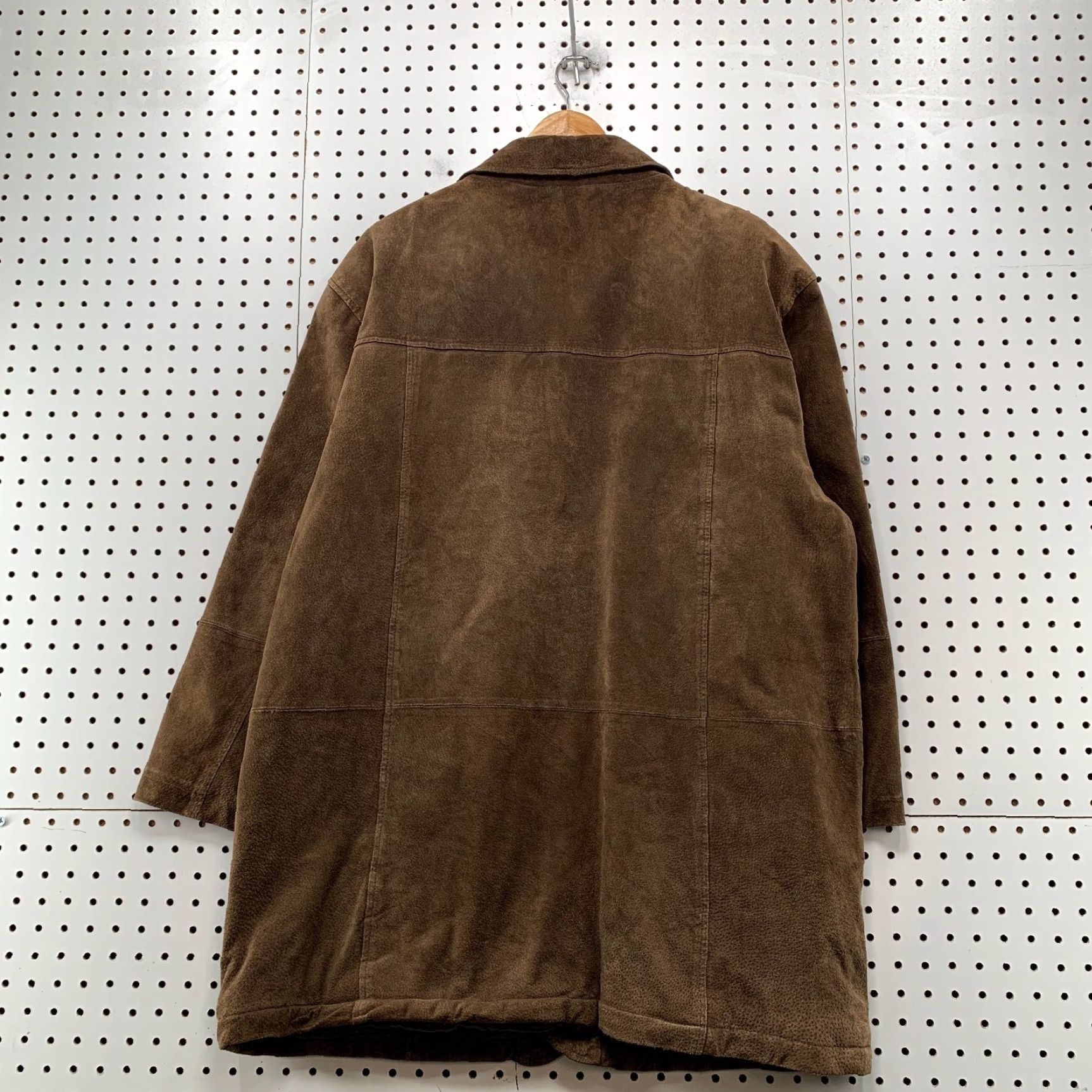 Vintage VINTAGE Cezani Leather Car Barn Coat Mens XL Brown Suede Quilt Lined Coat Mens XL Brown Leather Suede Quilt Lined Vintage Cezani Mens XL Brown Size US XL / EU 56 / 4 - 2 Thumbnail