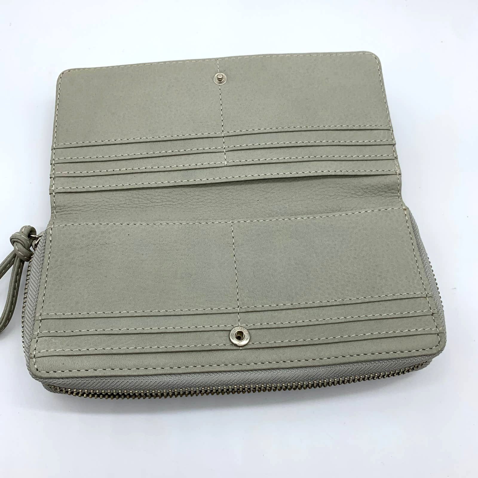 Other Women's Long Wallet Zip Around Size ONE SIZE - 3 Thumbnail
