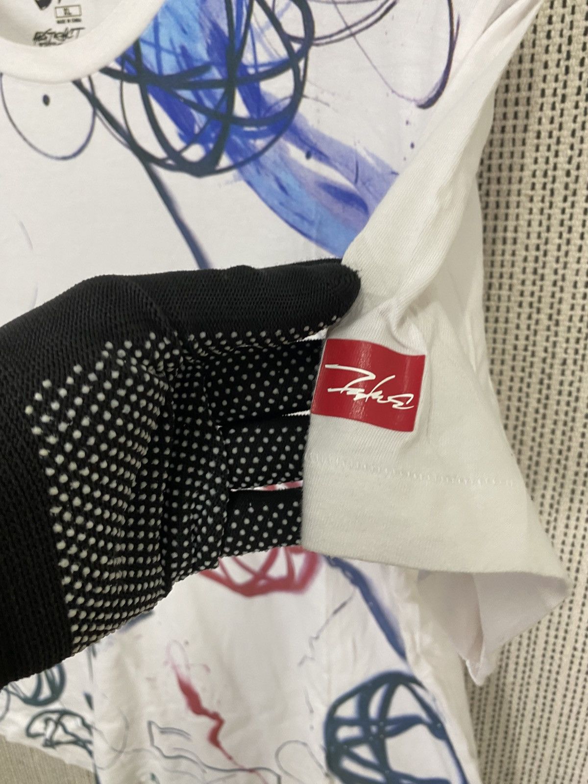 Futura × Uniqlo Uniqlo x futura graphic design tshirt size xl Size US XL / EU 56 / 4 - 4 Thumbnail