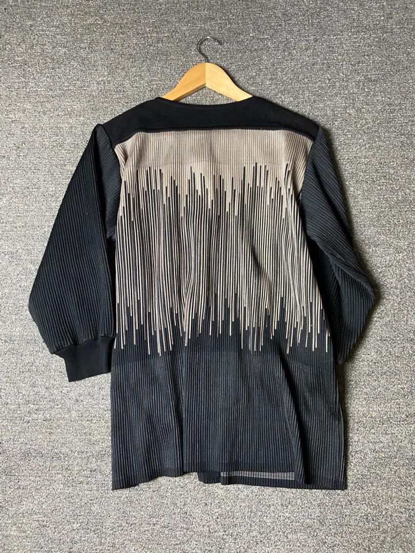 Japanese Brand Japanese Brand Vertical Lined Pleated Cardigan (179) Size S / US 4 / IT 40 - 2 Thumbnail