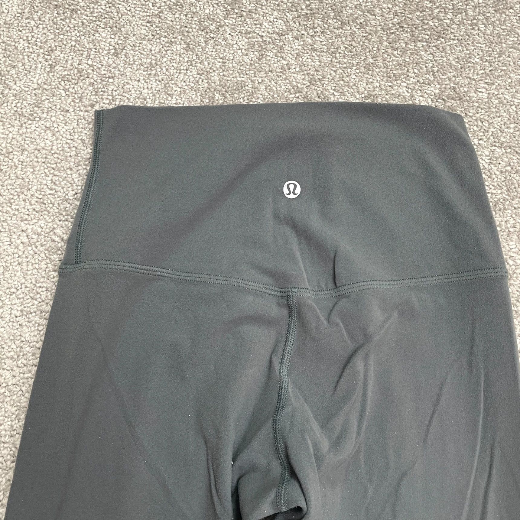Lululemon VINTAGE Lululemon Compression Leggings Womens 4 Dark Gray Active Yoga Gym Athletic 22x22 Size 27" / US 4 / IT 40 - 4 Thumbnail
