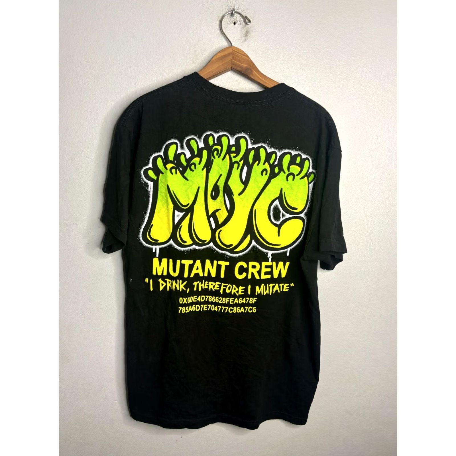 Vintage Bored Ape Yacht Club T-Shirt Graphic Print Short Sleeve Crew Neck Black 3008 Mens Large NFT Logo Shirts Tee Size US L / EU 52-54 / 3 - 2 Thumbnail