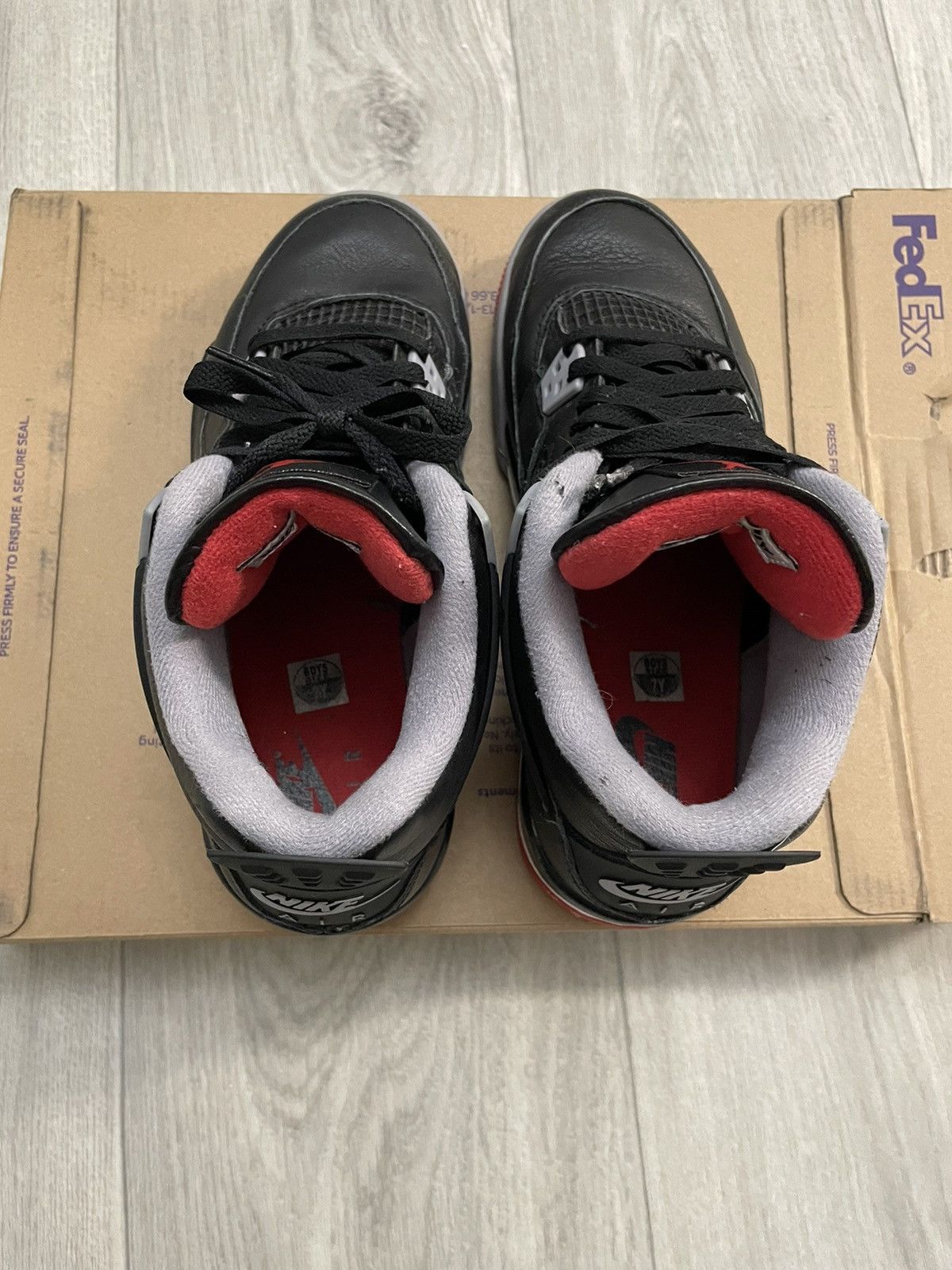 Jordan Brand Jordan 4 Bred Reimagined Size 7 Size US 7 / EU 40 - 2 Thumbnail