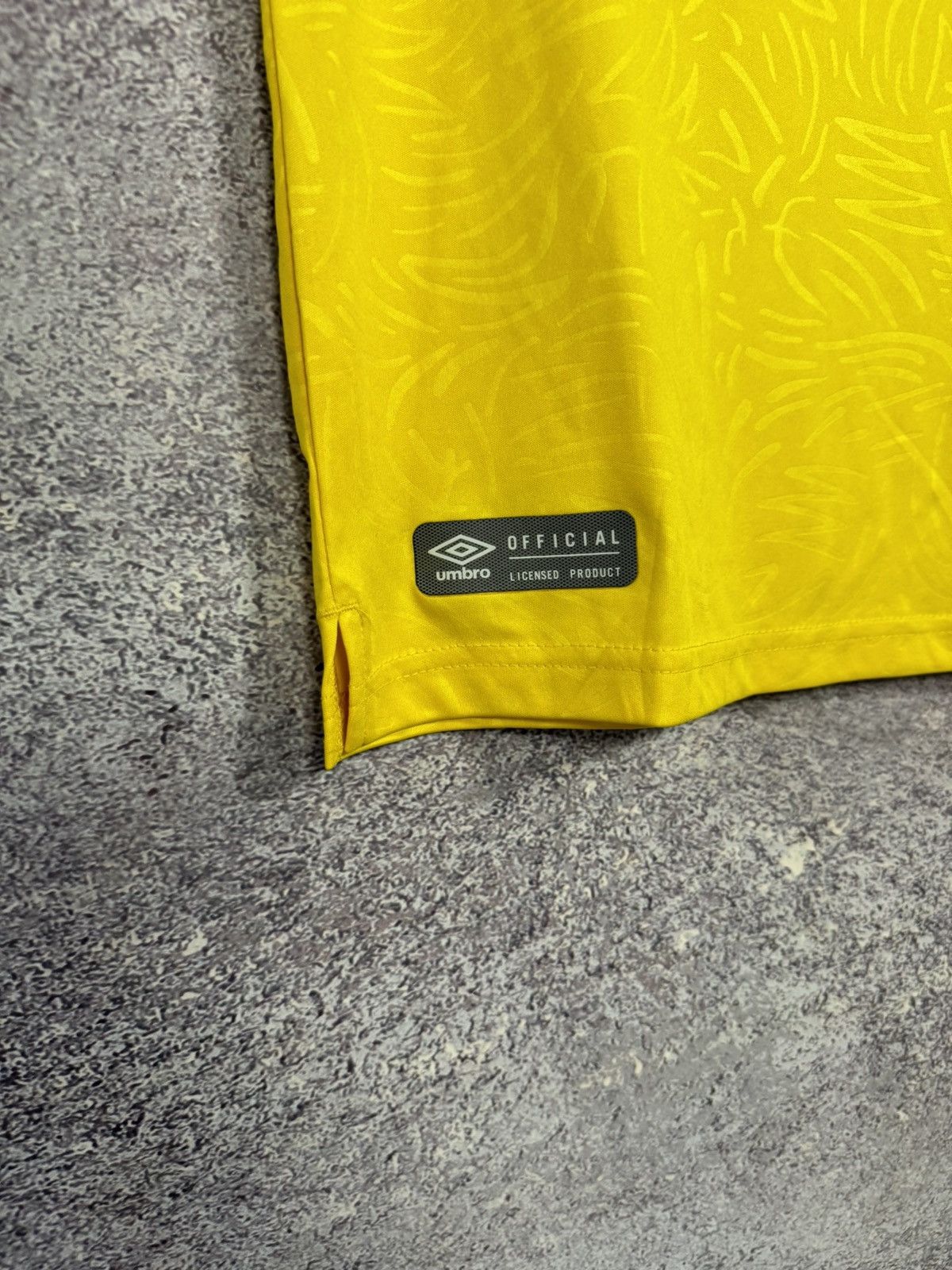 Umbro × Vintage Vintage Jamaica National Team 2018 Umbro Jersey Size US S / EU 44-46 / 1 - 7 Thumbnail