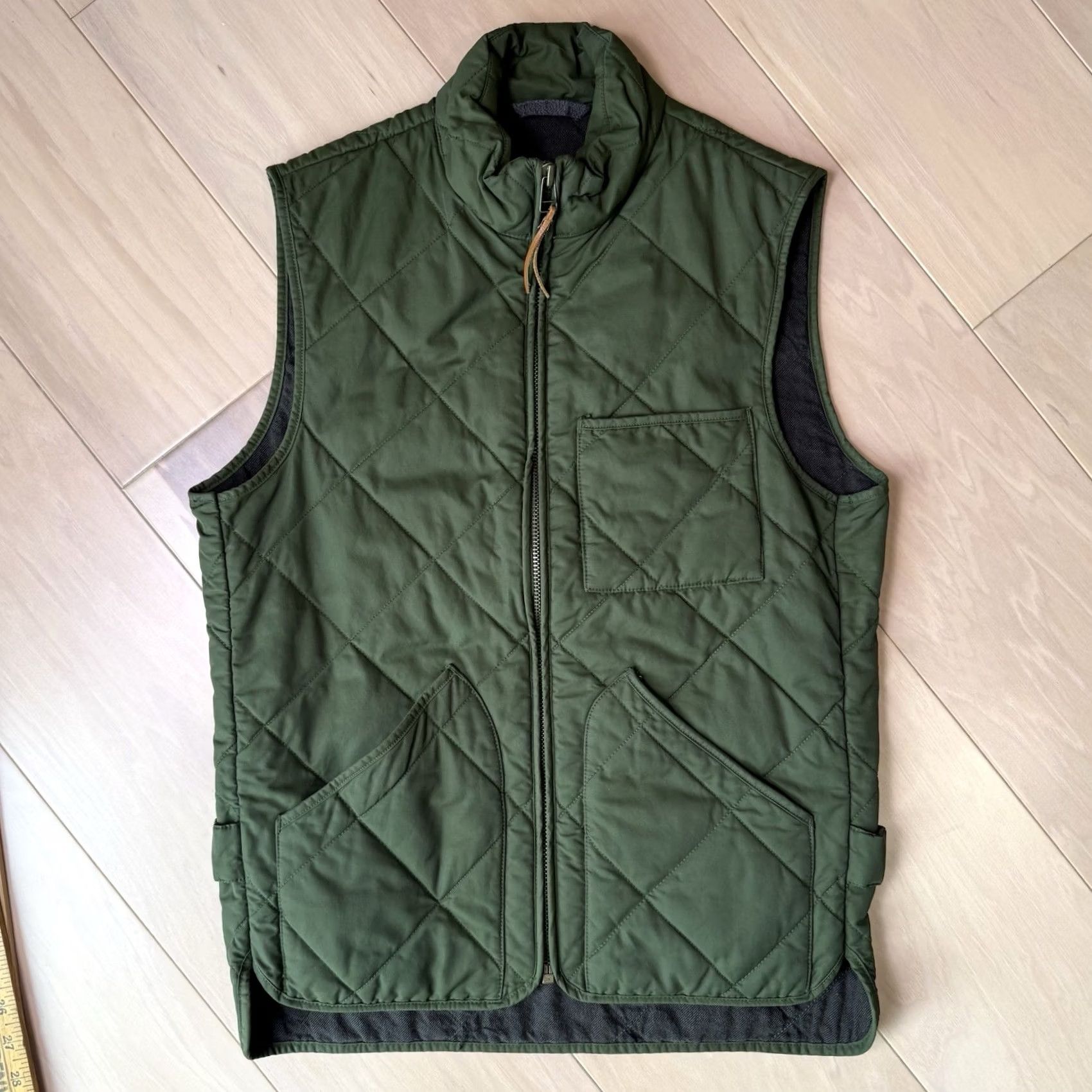 J.Crew J.CREW Sussex Quilted Vest XS Green Full Zip Outerwear Minimalist Streetwear Vest (J.CREW) XS Green Quilted Full Zip Casual Outdoor Mens Size US XS / EU 42 / 0 - 3 Thumbnail