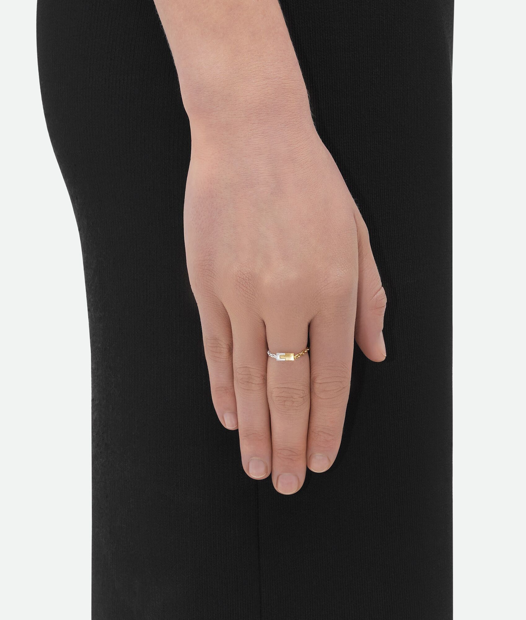 Bottega Veneta o1bcso1str0925 Size: 19 / Joint Chain Rings in Silver/Yellow Size ONE SIZE - 4 Thumbnail