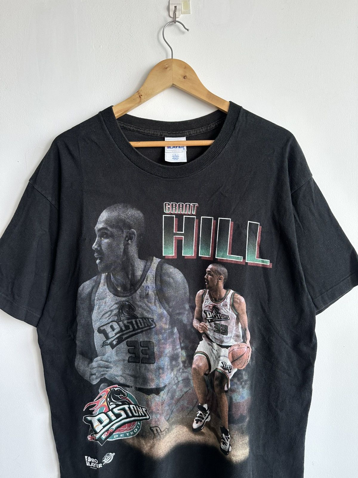 NBA × Rap Tees × Vintage Vintage 90’s Grant Hill NBA Detroit Pistons USA Raptees Size US L / EU 52-54 / 3 - 1 Thumbnail