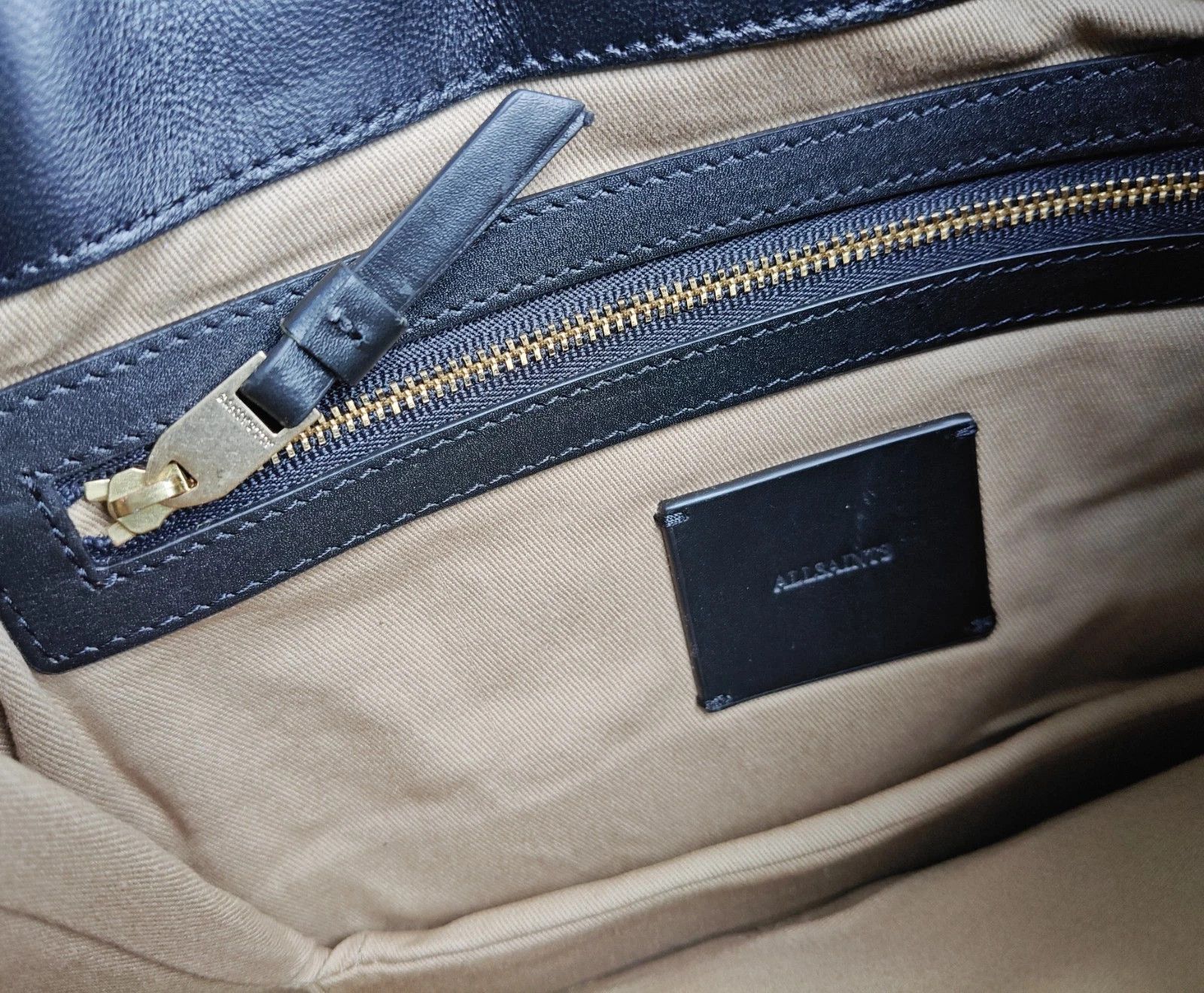 Allsaints ALLSAINTS Sheringham Leather Quilted Shoulder Bag FTP - 8212 Size ONE SIZE - 9 Thumbnail