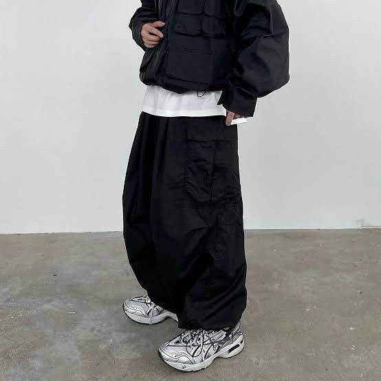 GU GU Super Wide Cargo Ballon Pants Size US 32 / EU 48 - 3 Thumbnail