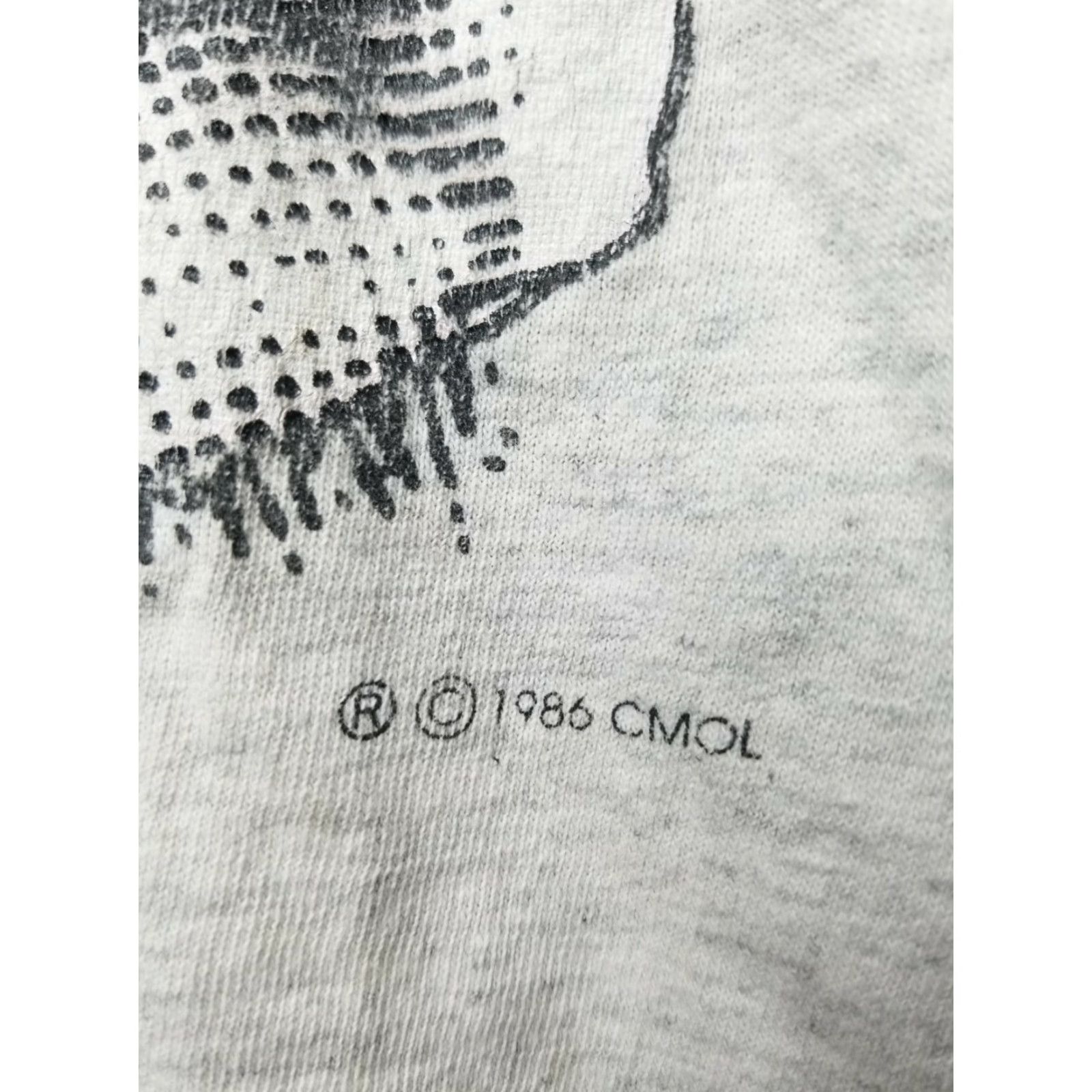 Delta VINTAGE 1986 Les Miserables Broadway Musical Graphic Tee Shirt Men’s Large Distressed Gray 80s Size US L / EU 52-54 / 3 - 3 Thumbnail