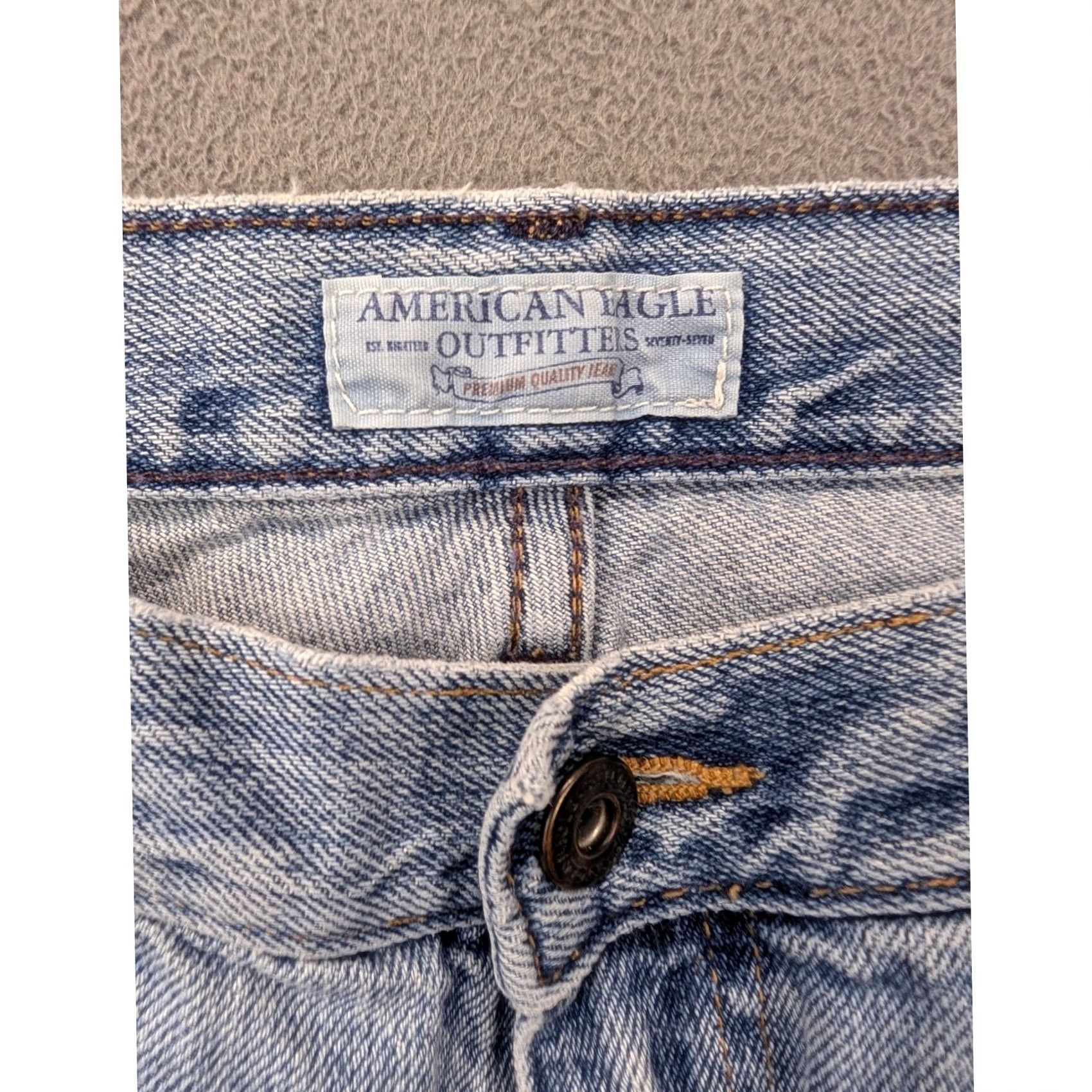 American Eagle Outfitters VINTAGE American Eagle Outfitters Denim Jeans Womens Bootcut 31x28 Light Wash Frayed Hem Jeans Size 24" / US 00 / IT 34 - 2 Thumbnail