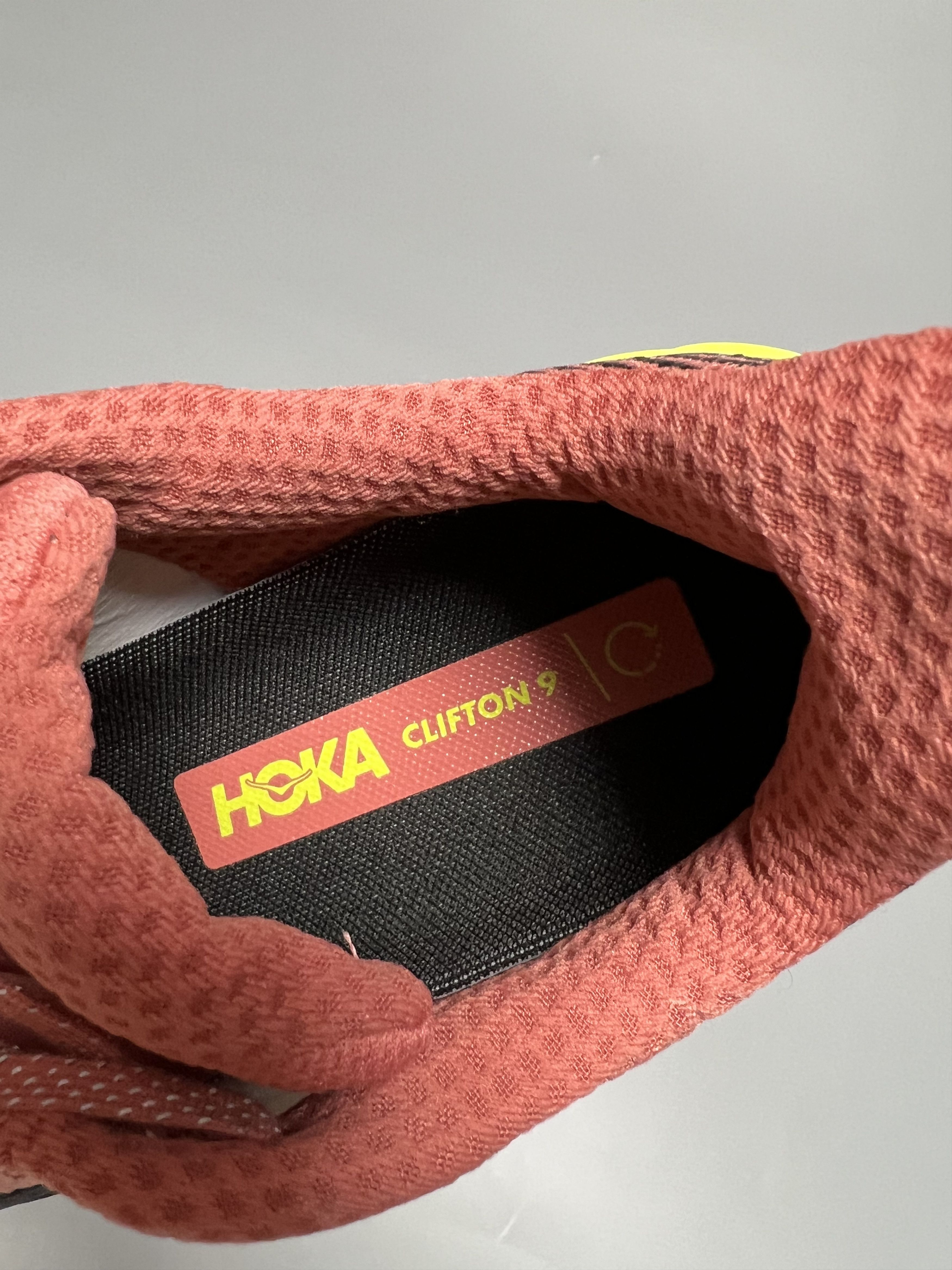 Hoka Hoka One One Clifton 9 GTX TS Gore-Tex Running Shoes Size US 8 / EU 41 - 18 Thumbnail