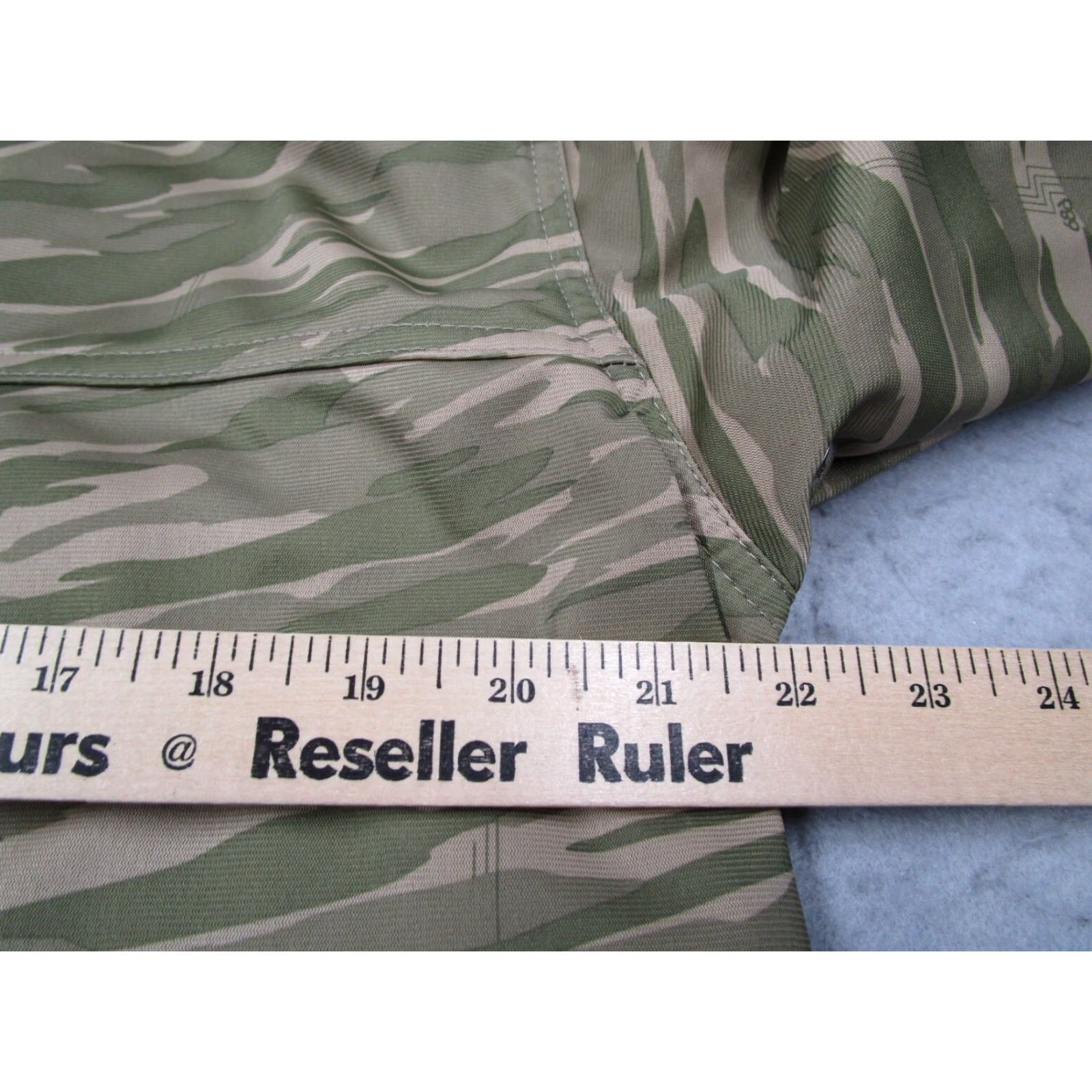686 686 Bomber Jacket Mens Medium Green Camo Full Zip Pockets Polyester Camouflage Army Outdoor Skiing Size US M / EU 48-50 / 2 - 5 Thumbnail