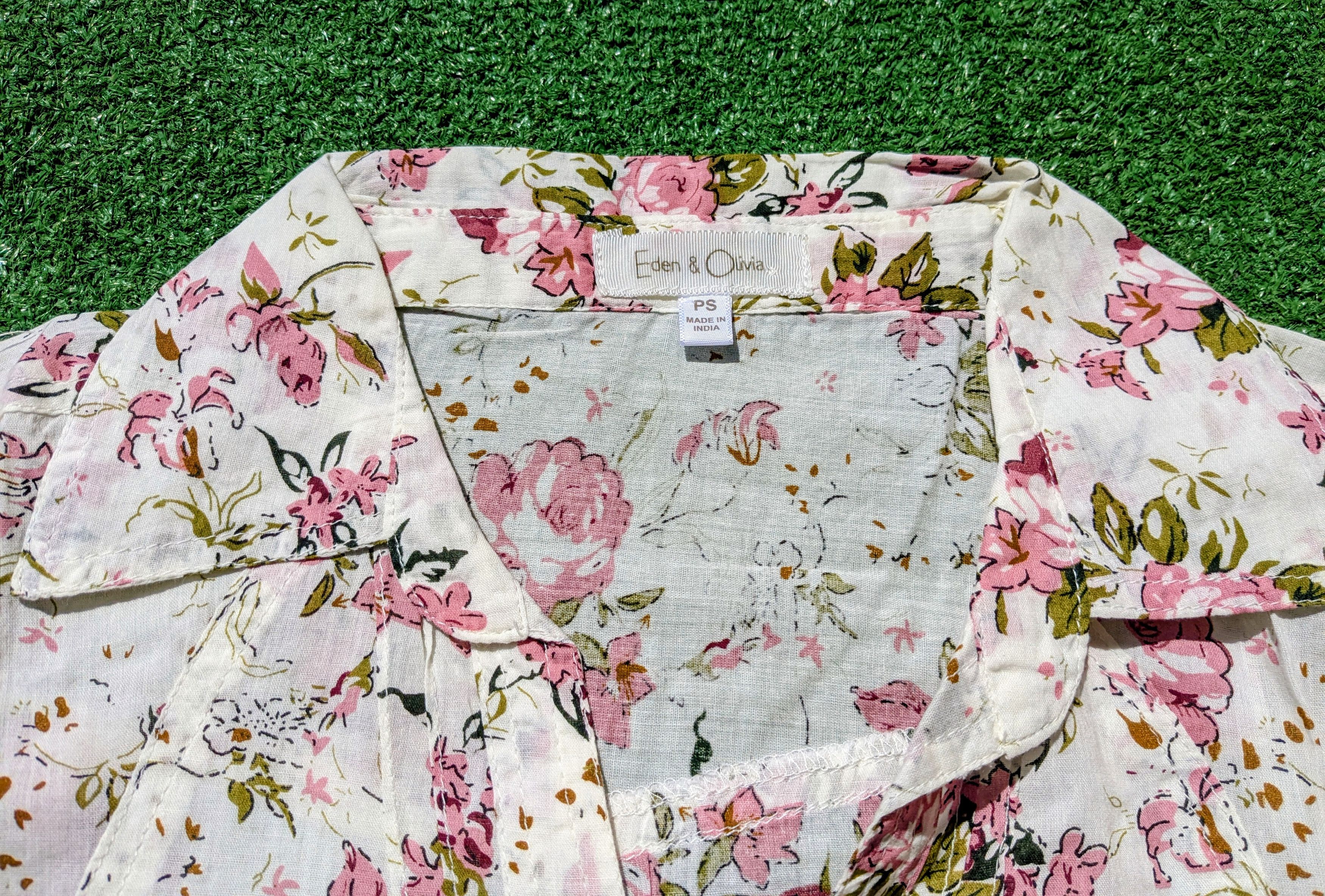 Other Eden & Olivia Petite Floral Button Blouse Flared Long Sleeve Size S / US 4 / IT 40 - 5 Thumbnail