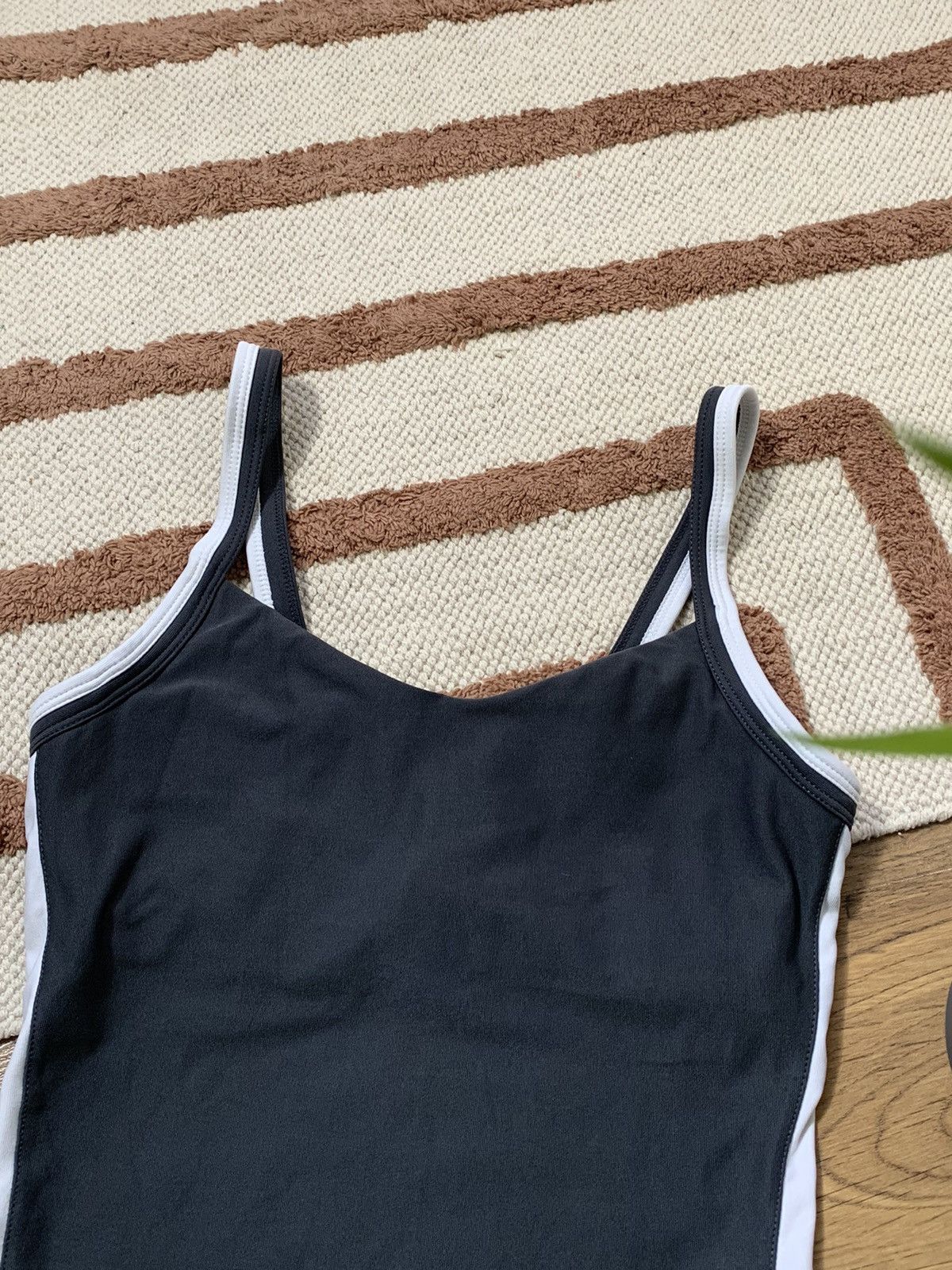 Vintage VINTAGE NIKE DRI FIT MINI SWOOSH 2000s TANK TOP Size S / US 4 / IT 40 - 5 Thumbnail