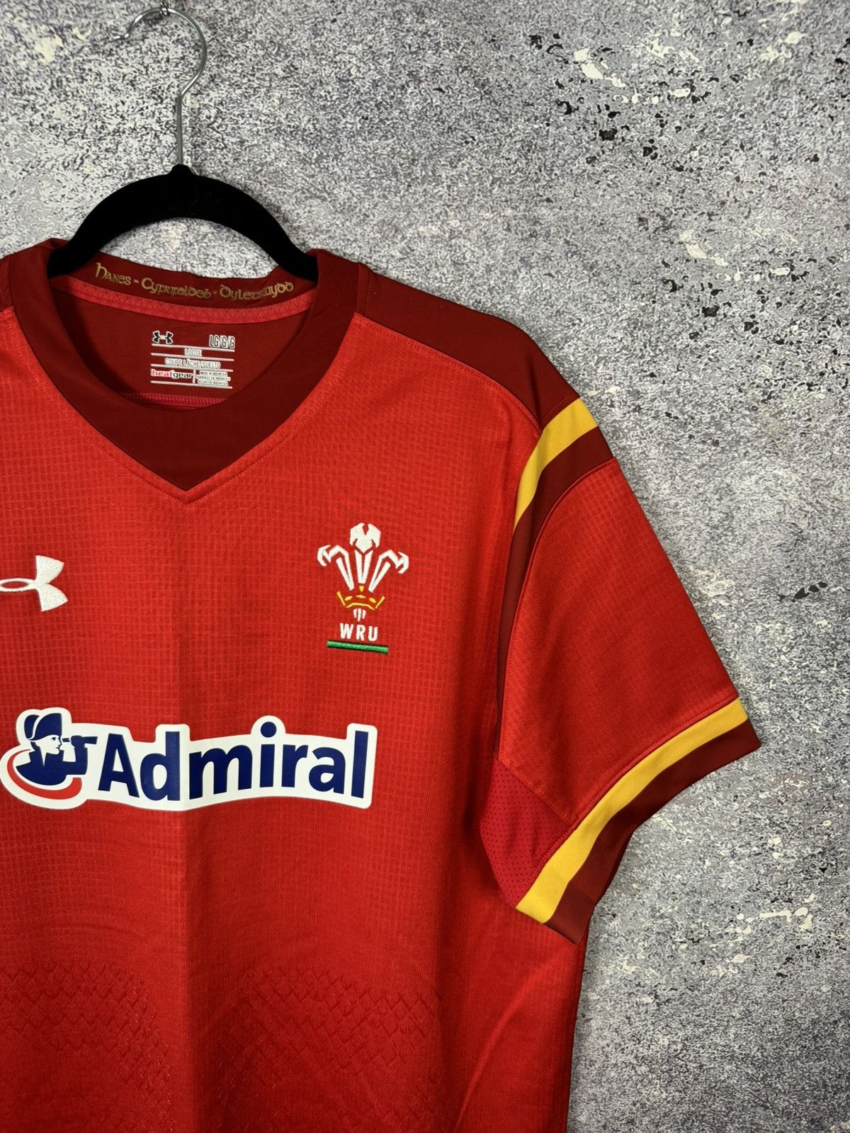 Under Armour Men’s Rugby Union Wales 2015/16 Home Under Armour Jersey Size US L / EU 52-54 / 3 - 2 Thumbnail