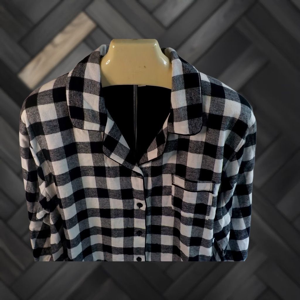 Vintage Aspen Buffalo Plaid Womens Night Shirt Black/Ivory 100% Cotton SZ L NWT Size L / US 10 / IT 46 - 1 Thumbnail