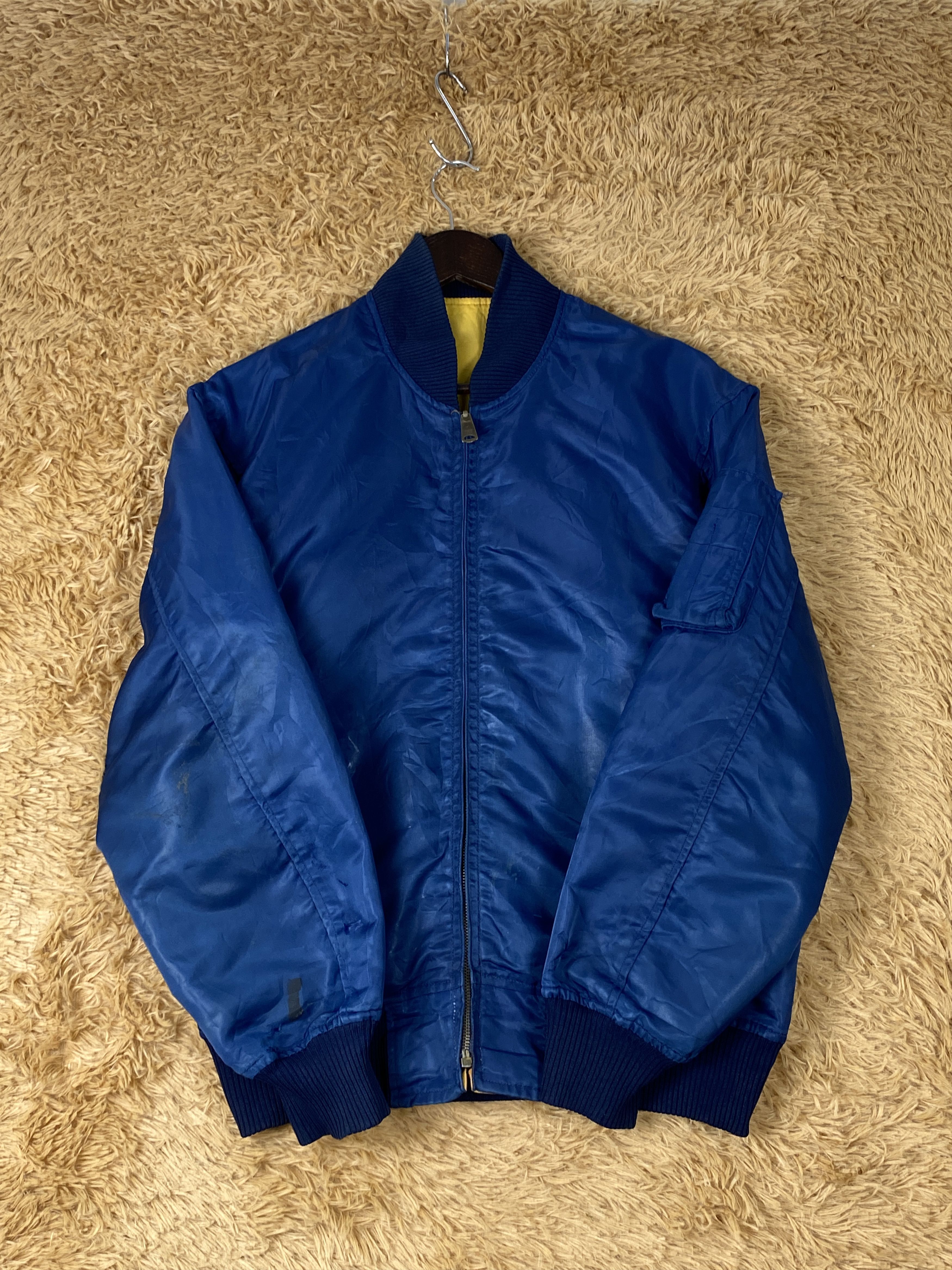Japanese Brand Vintage Japanese Brand Reversible Bombers Jacket J1878 Size US S / EU 44-46 / 1 - 12 Thumbnail