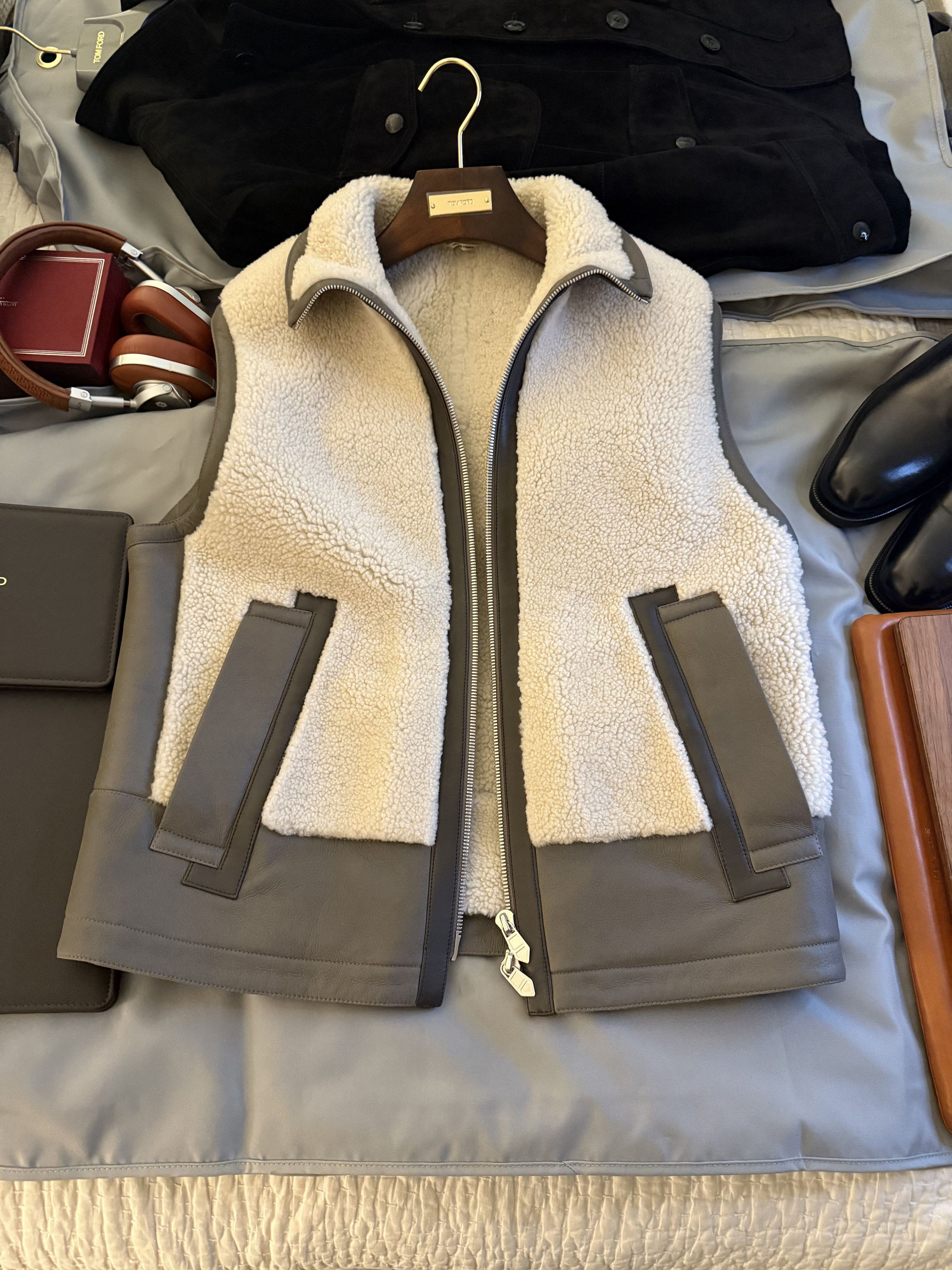 Hermes Ultimate Ultra Rare $16K w/tax Calf Shearling Leather Vest Size US M / EU 48-50 / 2 - 20 Thumbnail
