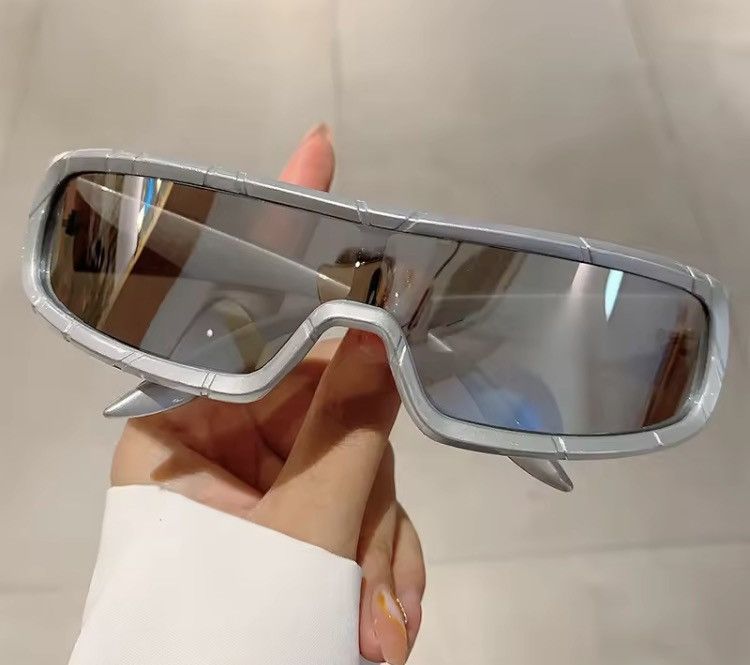 VIBE New Design Street ins style custom avant-garde sunglasses Size ONE SIZE - 2 Thumbnail