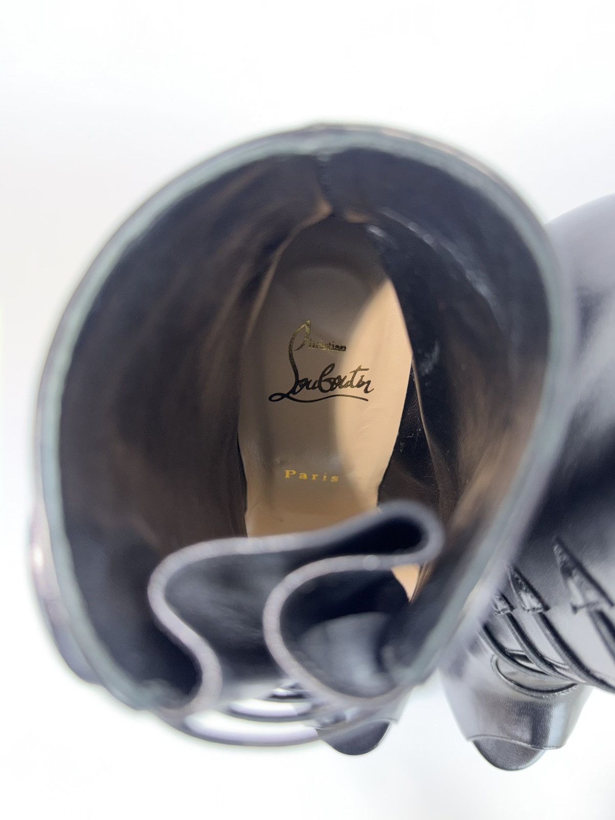 Christian Louboutin Christian Louboutin Lady Booton 150 Nappa Shiny in black Size US 7 / IT 37 - 16 Thumbnail