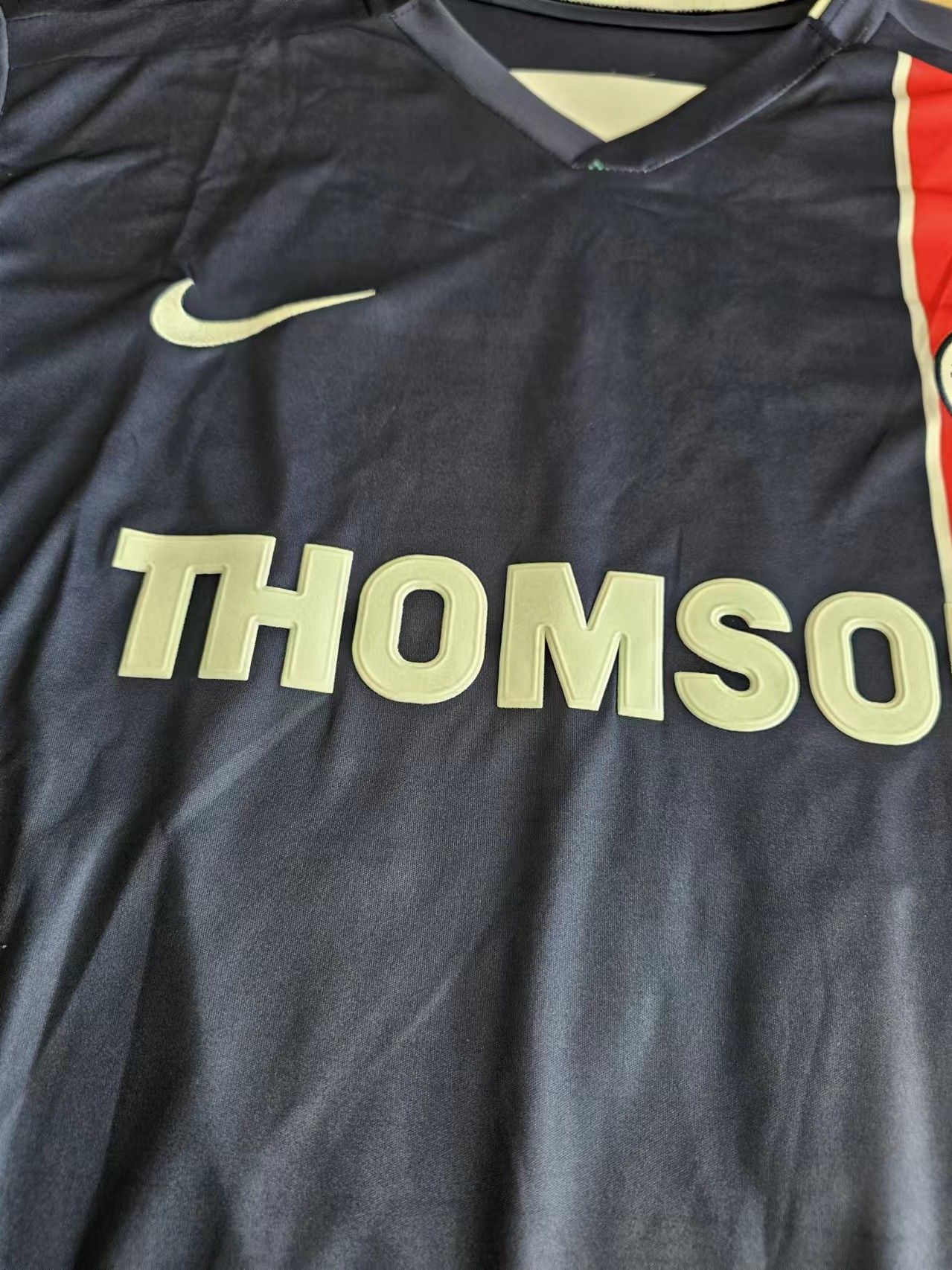 Other 2002 03 PSG 10 Ronaldinho Jersey Size US M / EU 48-50 / 2 - 3 Thumbnail