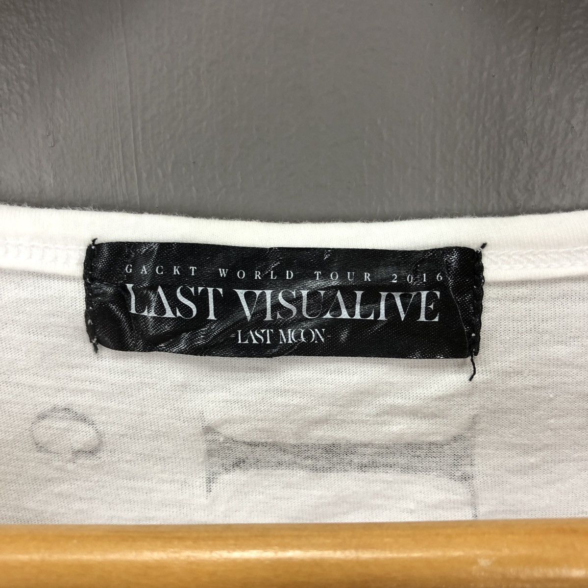 Band Tees LAST VISUALIVE GACKT WORLD TOUR 2016 T Shirt #1504/AZ Size US XS / EU 42 / 0 - 4 Thumbnail