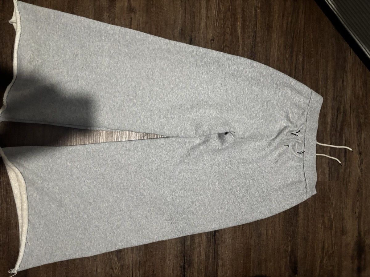 MM6 MM6 baggy sweatpants Size US 28 / EU 44 - 4 Thumbnail