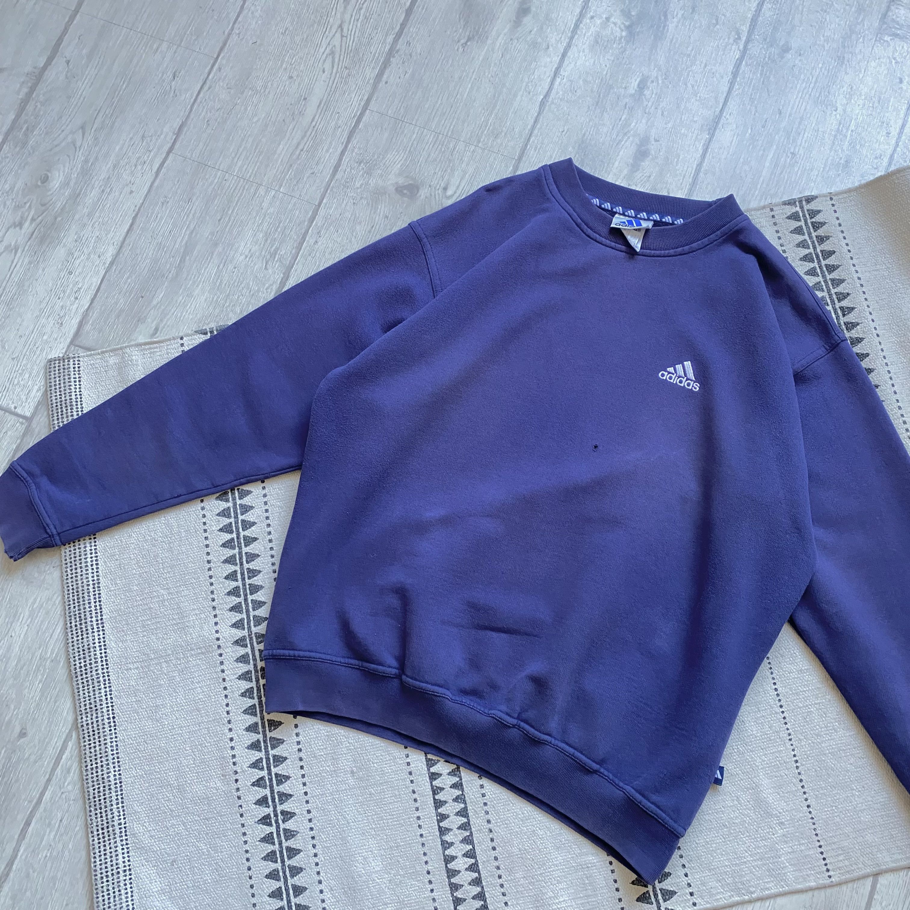 Adidas TRASHED Vintage 90s Adidas boxy sweatshirt mini logo Size US S / EU 44-46 / 1 - 11 Thumbnail
